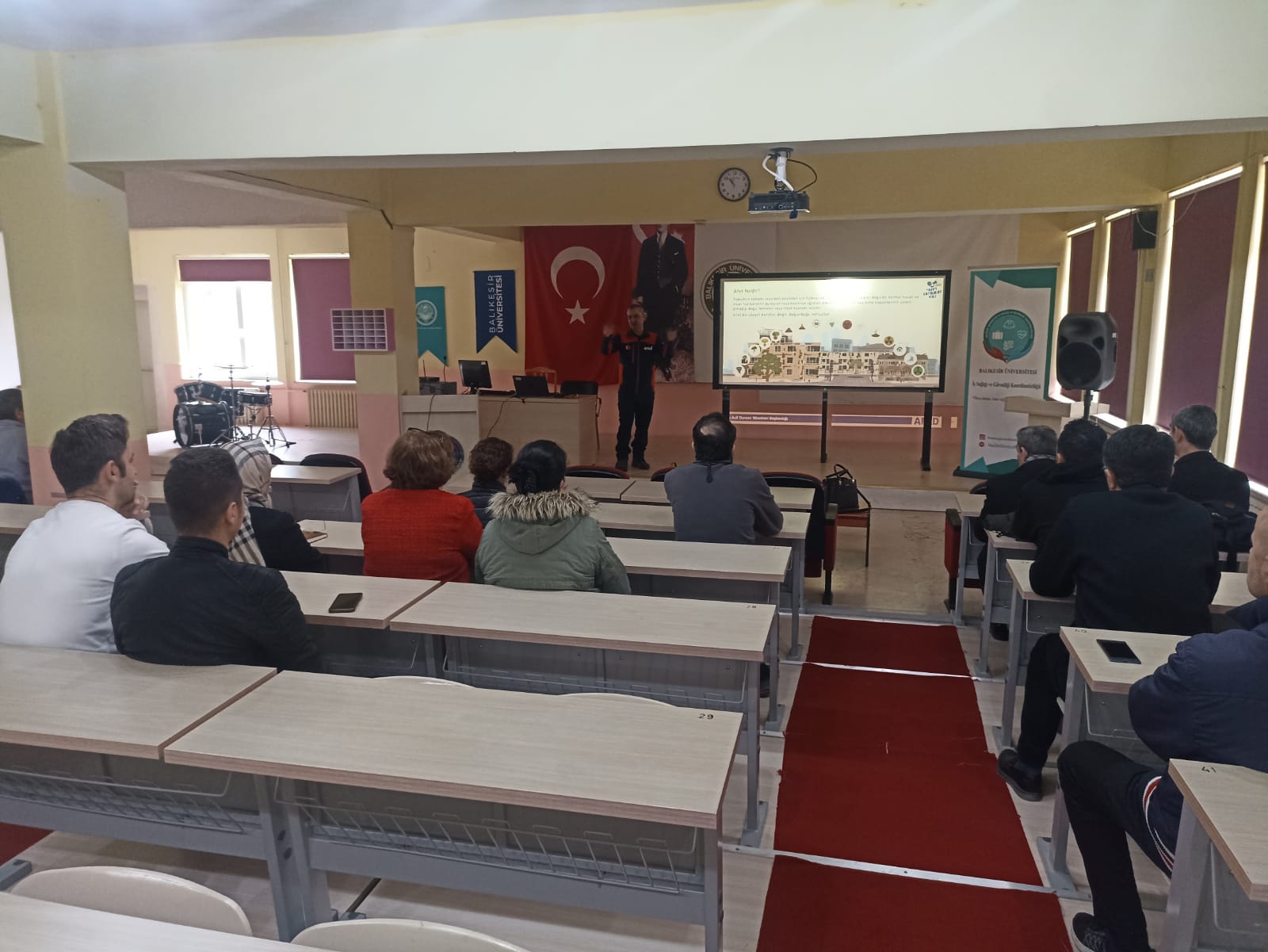 Üniversitemiz Bünyesindeki Körfez Bölgesi Koruma Ekiplerinin ve Kurtarma Ekiplerinin Eğitimi 1