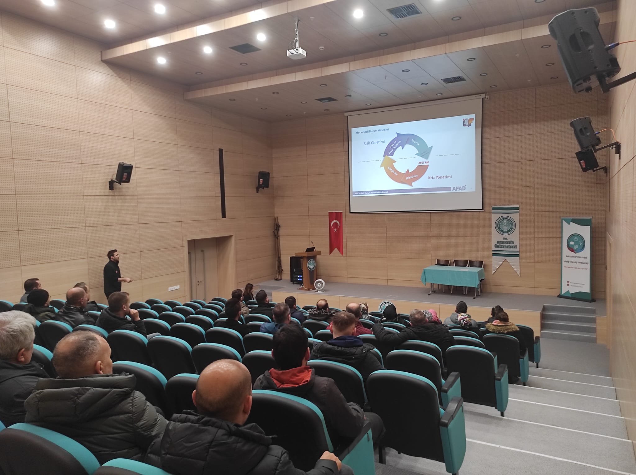Üniversitemiz Bünyesindeki Koruma Ekiplerinin ve Kurtarma Ekiplerinin Eğitimi 2