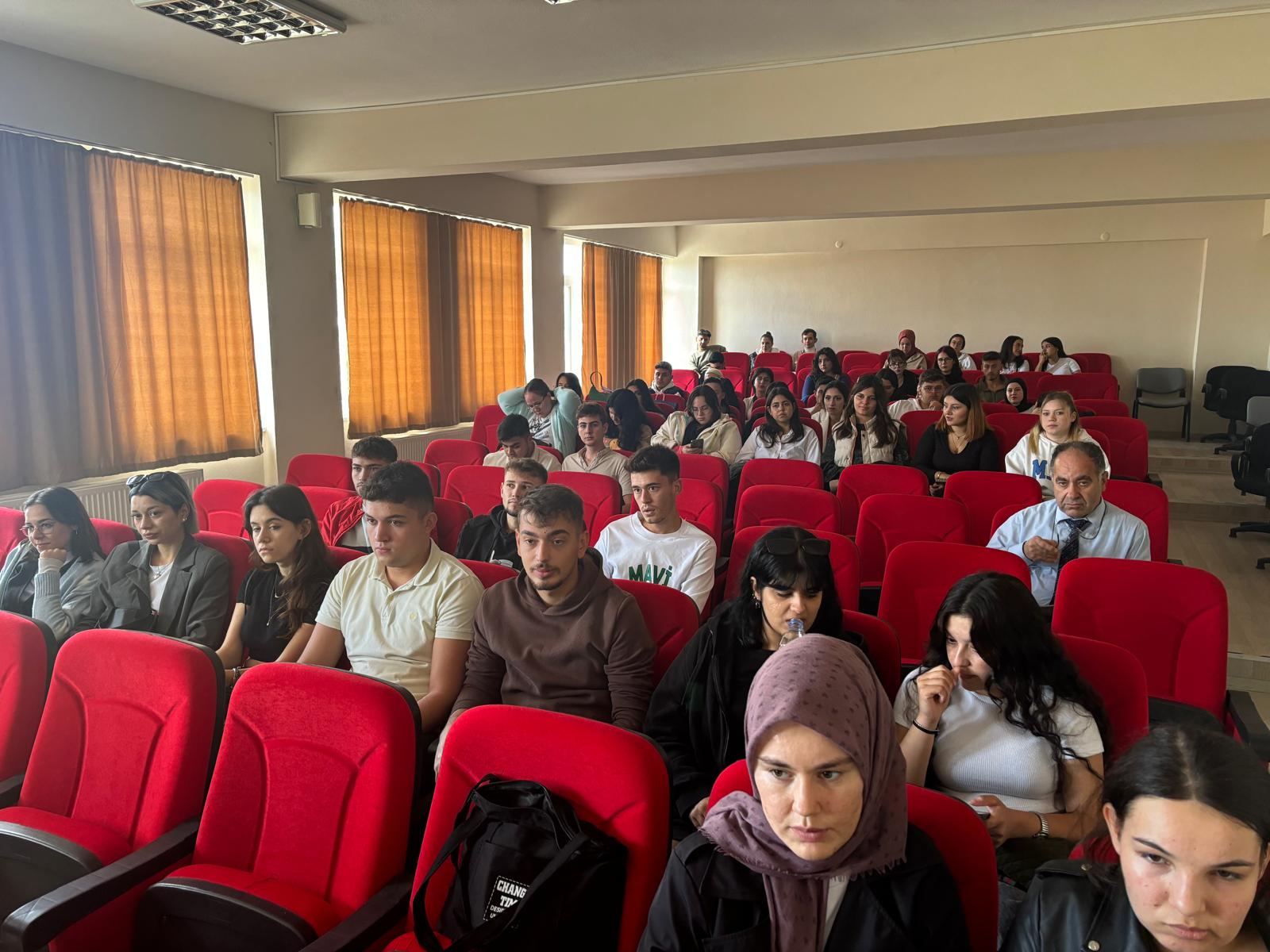 Okulumuzda Oryantasyon Eğitimi Yapıldı 2