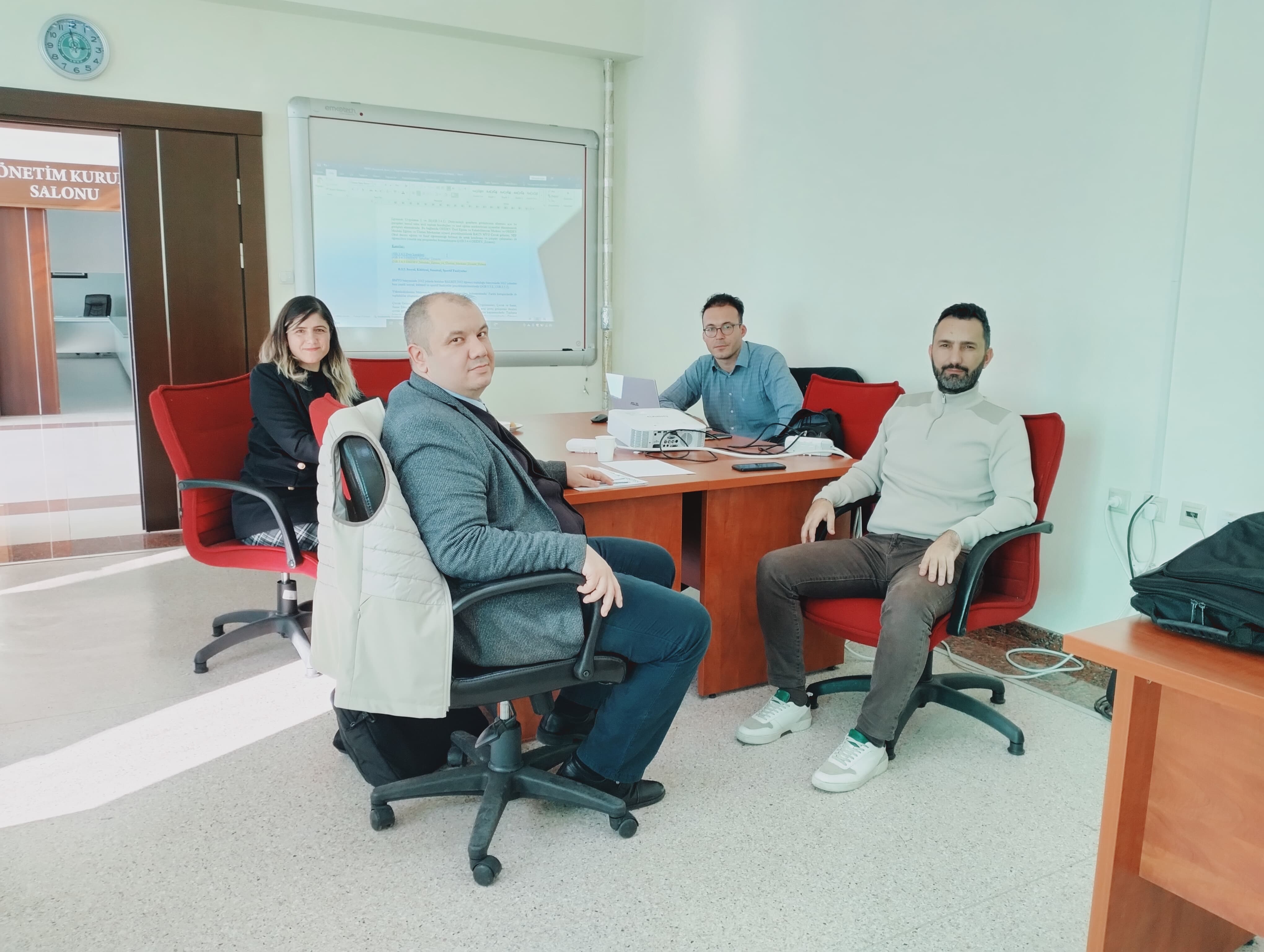 2024 Yılı Akademik Birim İç Değerlendirme Raporu Geri Bildirim Toplantıları Tamamlandı 3