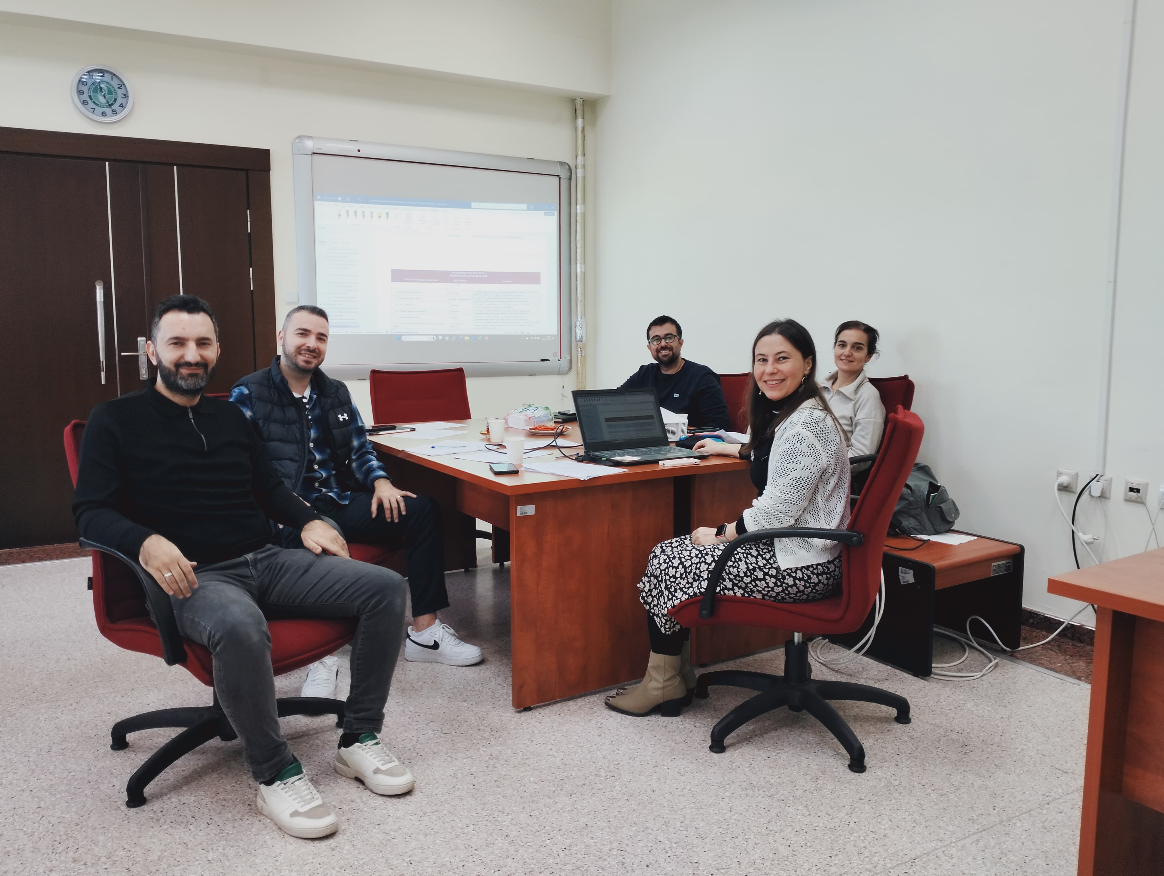 2024 Yılı Akademik Birim İç Değerlendirme Raporu Geri Bildirim Toplantıları Tamamlandı 18