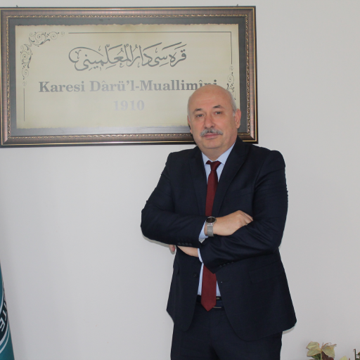 Dr. Öğr. Üyesi HALİL KÜÇÜKLER 