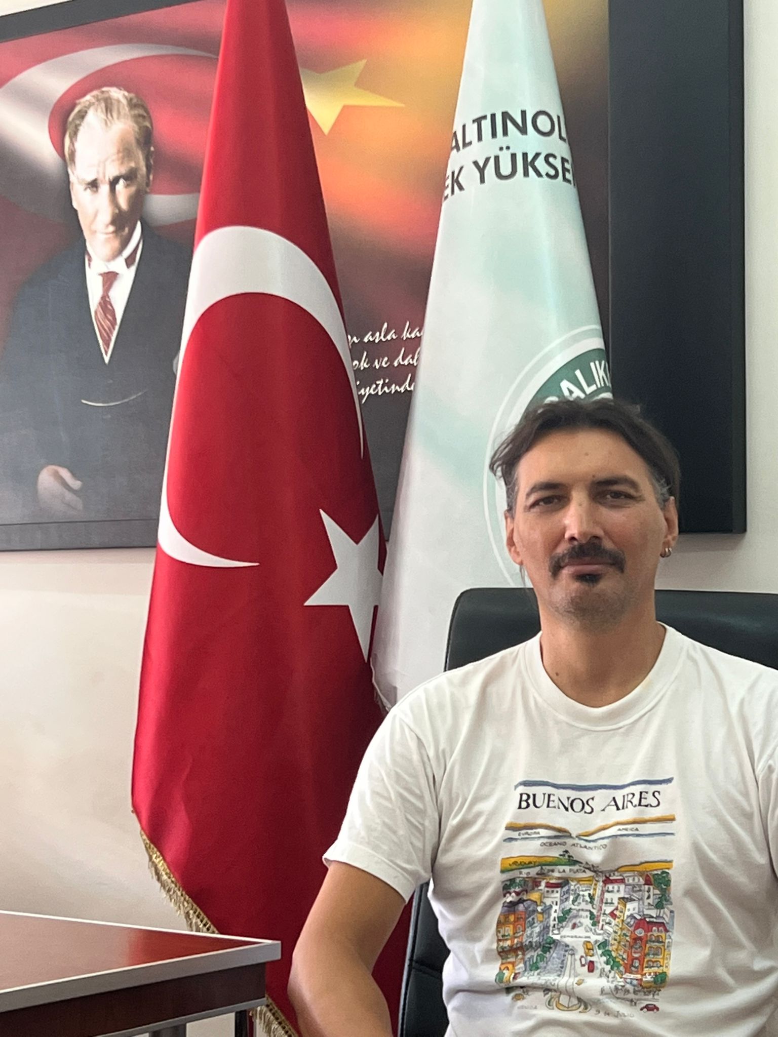 Dr. Alper YARDAN Doktor Öğretim Üyesi kadrosuna atanmıştır
