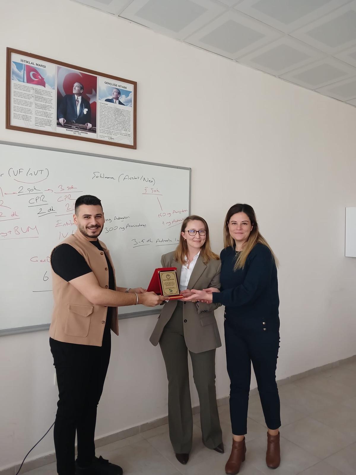 İvrindi SHMYO'da Acil Olgu Yönetimi ve EKG Kursu 2