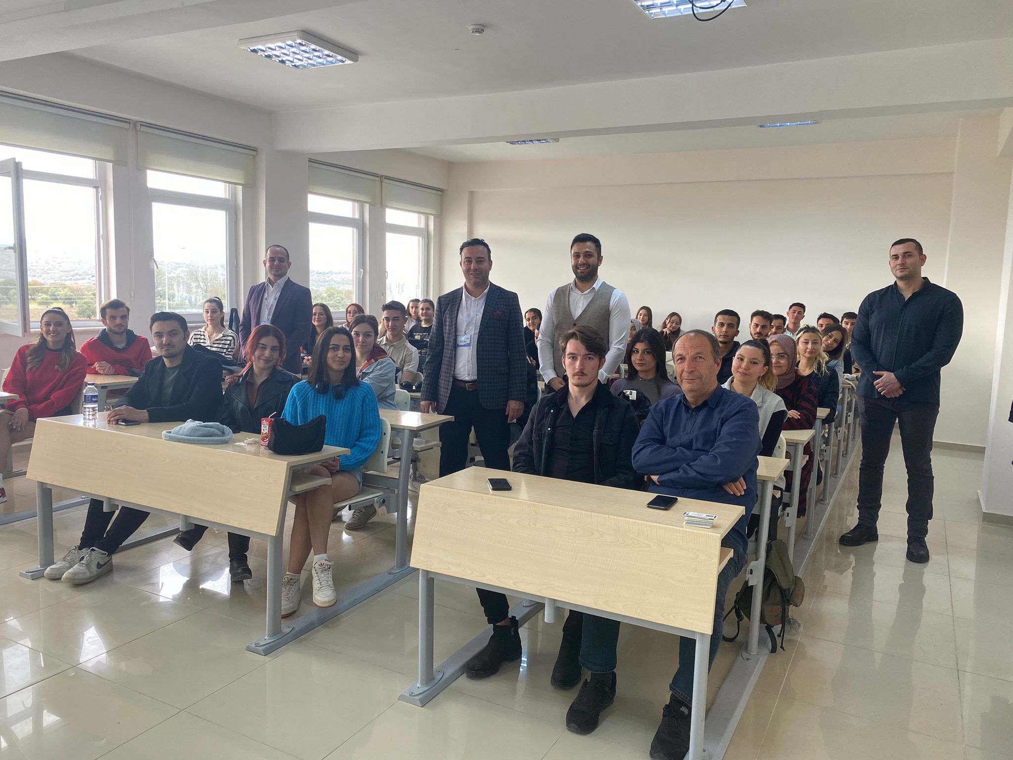 KULA firmasından Kariyer Günleri kapsamında Meslek Yüksekokulumuza Ziyaret. 4