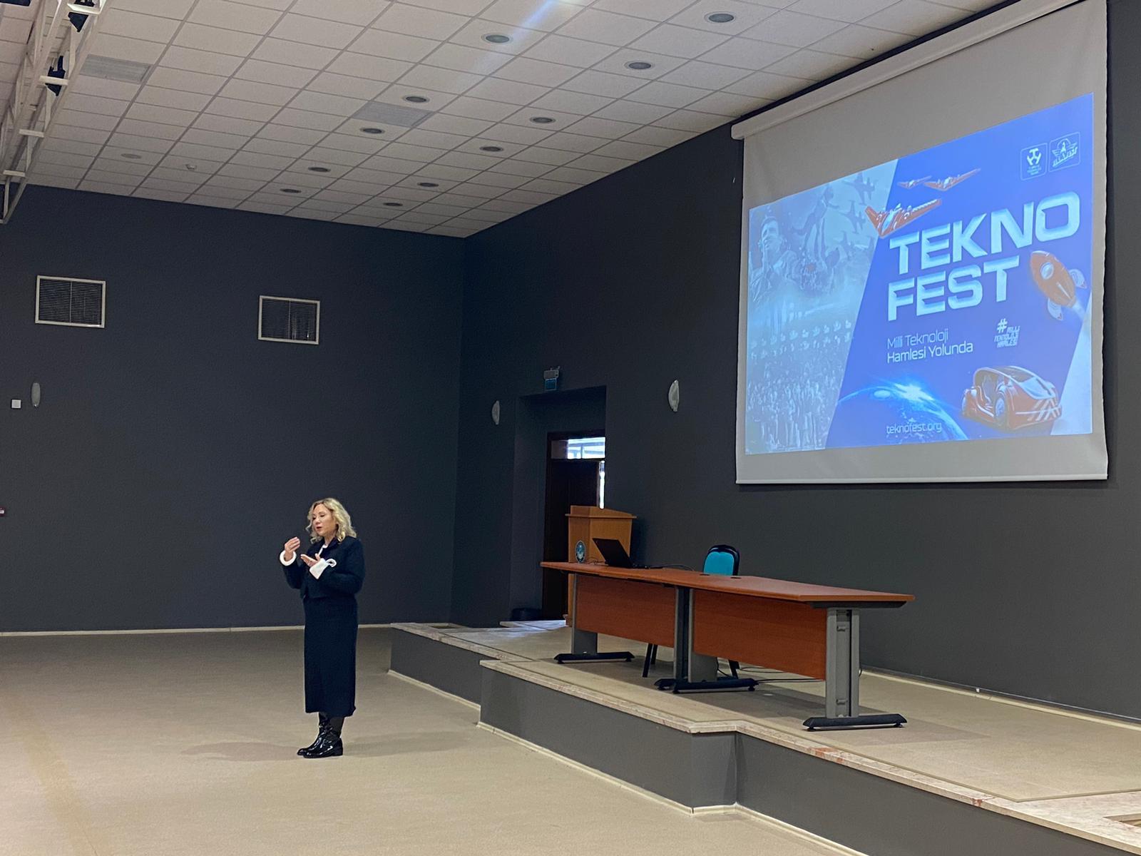 2025 Teknofest Yarışmalarının Tanıtımı Seminer Setimizin İlki Güzel Sanatlar Fakültesinde Gerçekleşti 3