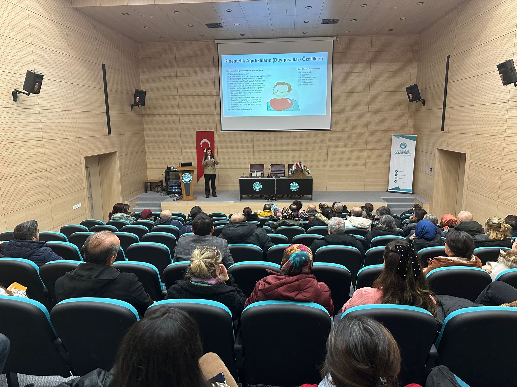 Üniversitemiz İdari Personeline "Bütünsel İletişim Becerileri" Konulu Eğtim Verildi 1