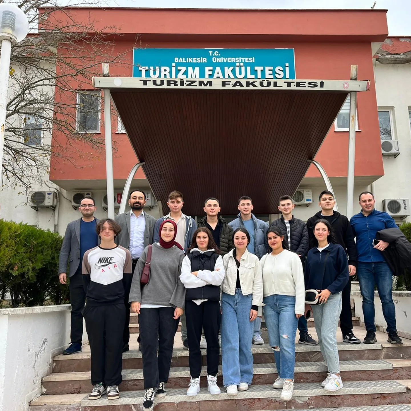 Sındırgı Mesleki ve Teknik Anadolu Lisesi Yiyecek ve İçecek Hizmetleri Alanı Öğrencileri Fakültemizi Ziyaret Etti