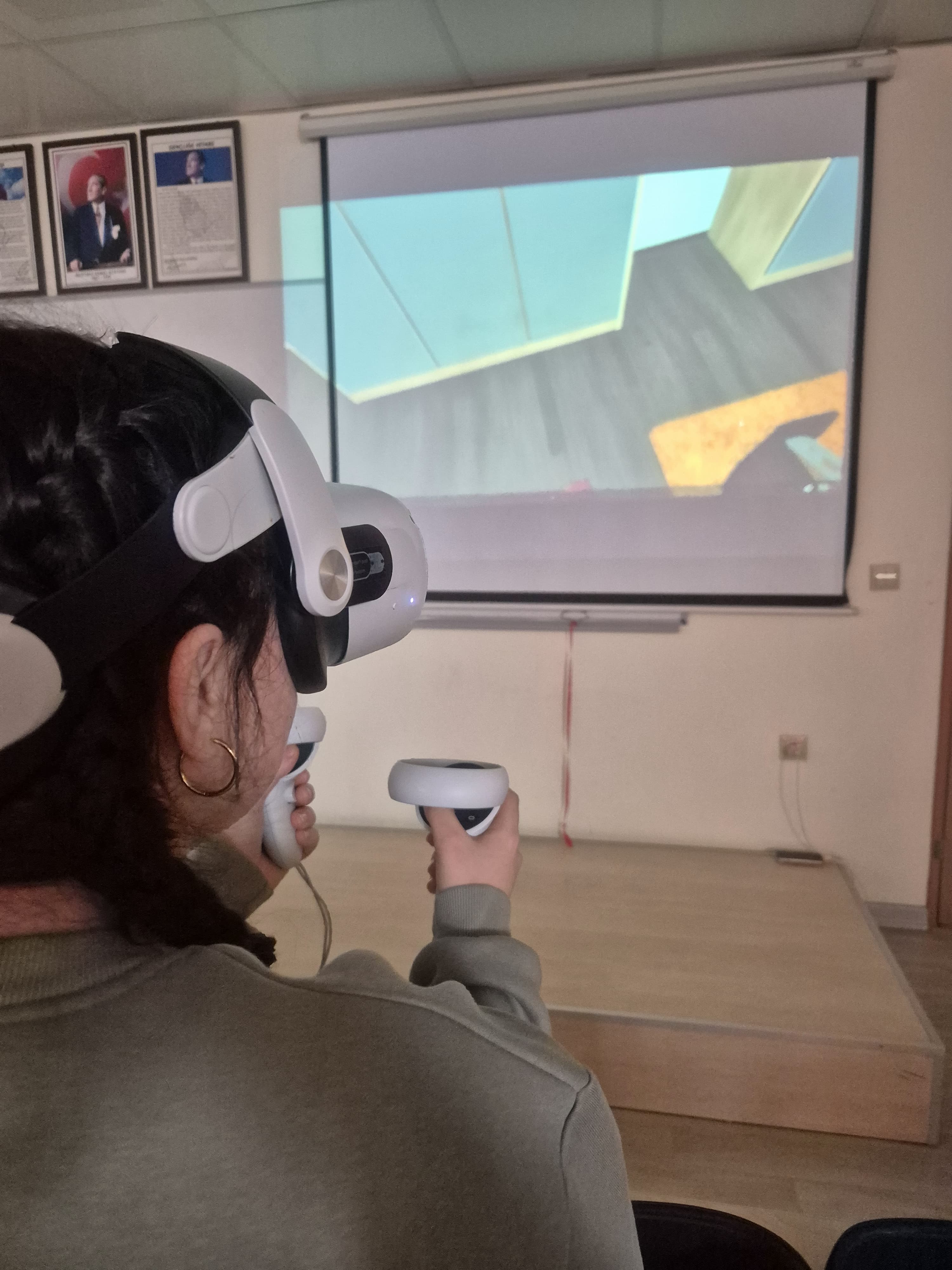 Balıkesir Üniversitesi Fizyoterapi ve Rehabilitasyon Öğrencilerine Yönelik VR Teknolojisi Etkinliği Düzenlendi 3
