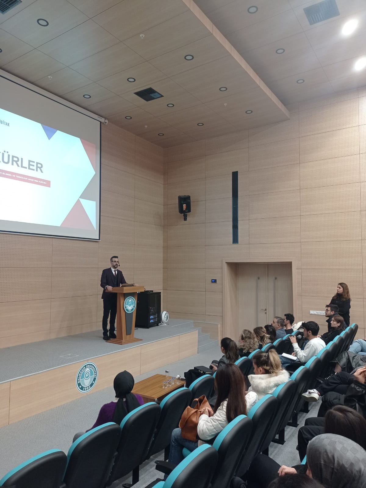 Üniversite Öğrencilerine Yönelik BİDEB Burs ve Destek Programları Bilgilendirme Sunumu Düzenlendi 4
