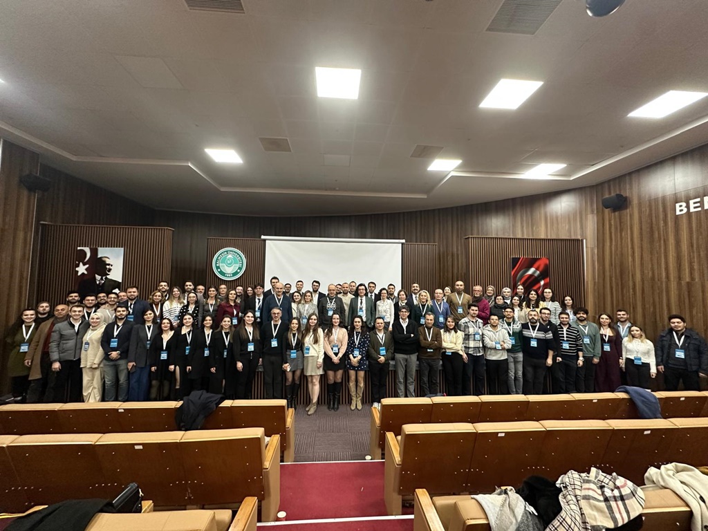 Türk Radyoloji Derneği Bursa Şubesi eğitim toplantısı Balıkesir Üniversitesi’nde yapıldı.