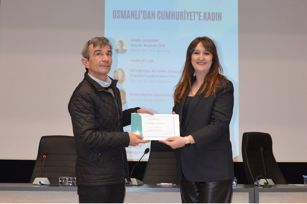 "Osmanlı'dan Cumhuriyet'e Kadın" Paneli 3