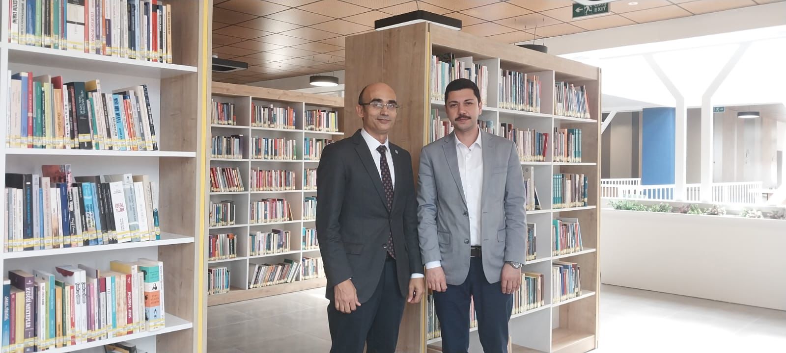 Yüksekokulumuzun dış paydaşlarından Edremit İlçe Halk Kütüphanesine ziyaret gerçekleştirildi