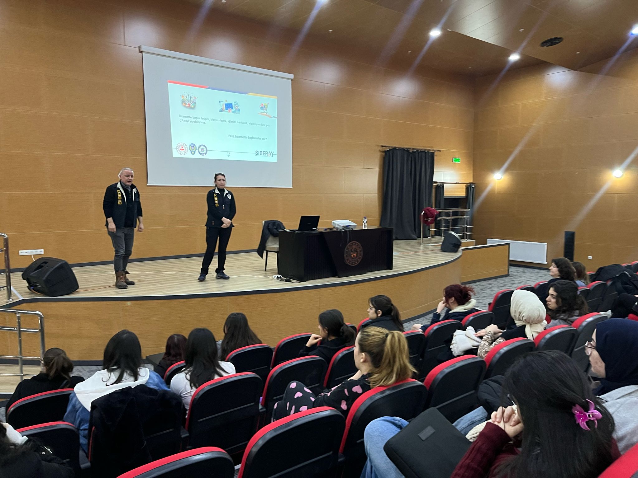 SİBERAY İşbirliğiyle Yapay Zeka Okuryazarlığı Semineri Gerçekleştirildi 2