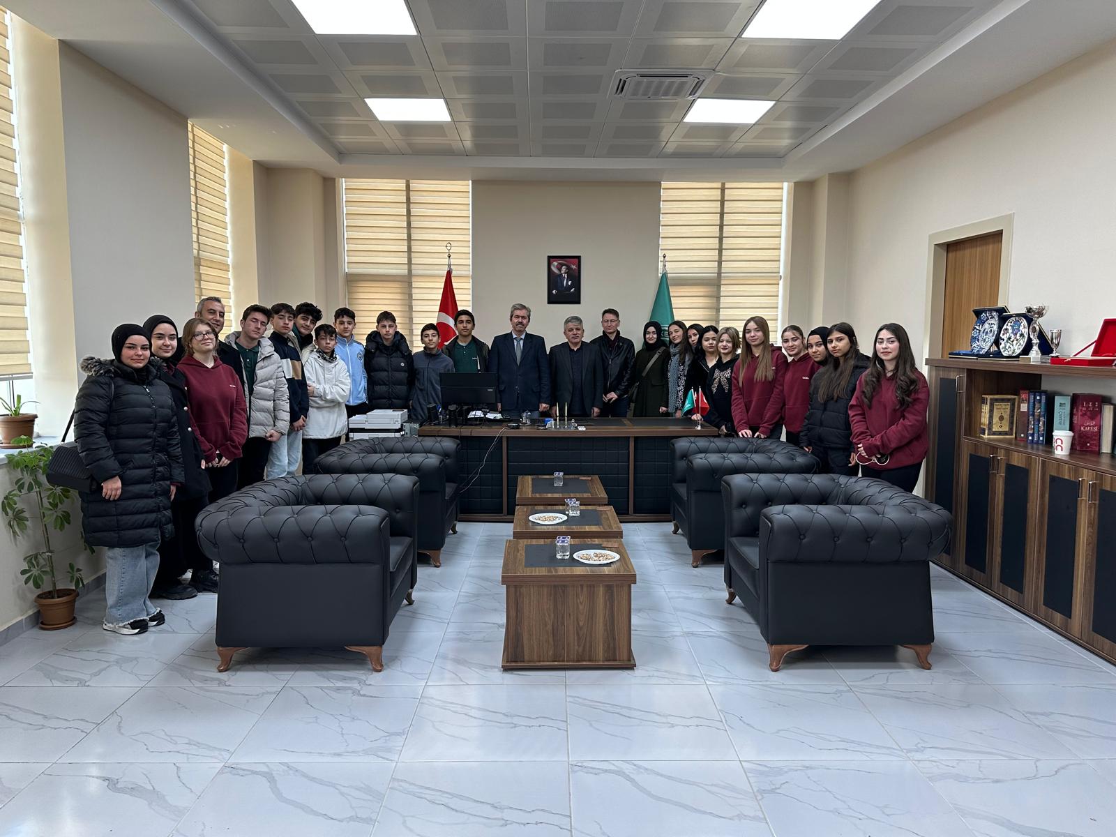 Susurluk Anadolu İmam Hatip Lisesi Öğrencileri ve Öğretmenlerinin Fakültemizi Ziyareti