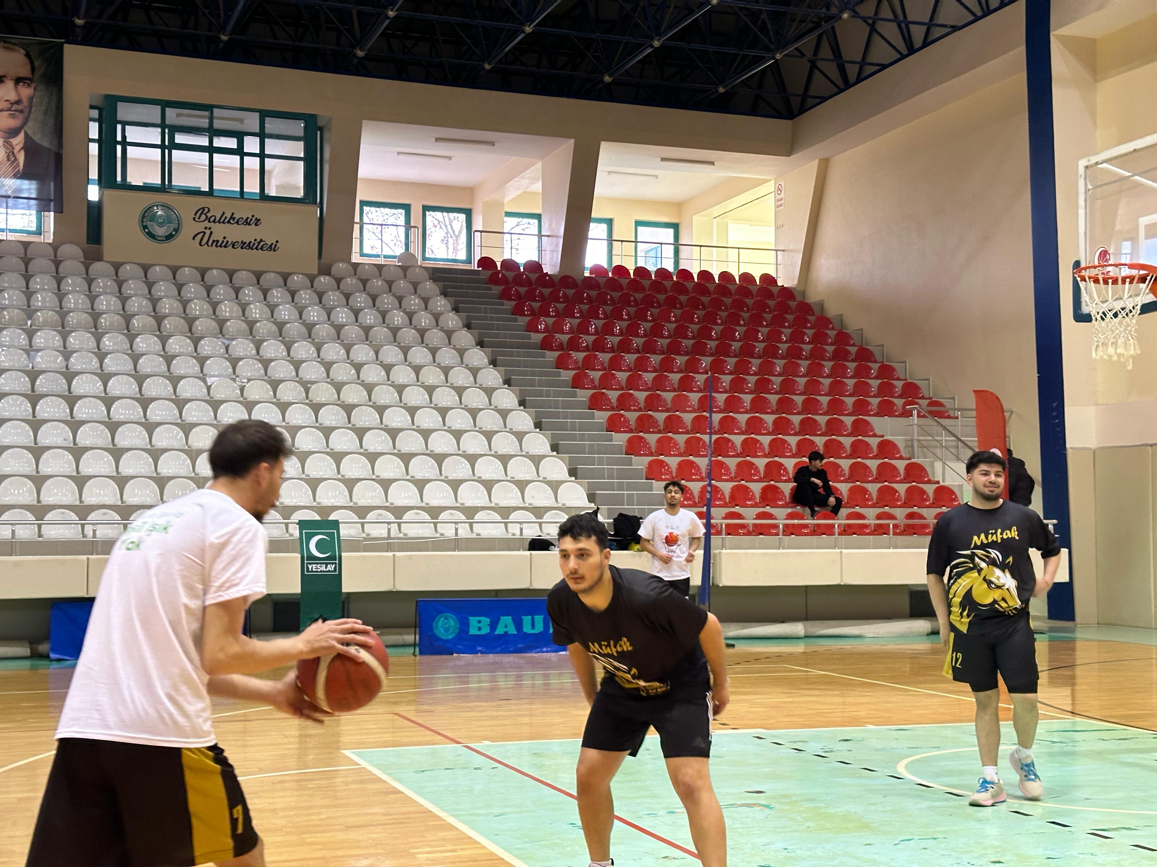 Yeşilay Spor Oyunları Sokaklar Bizim 3x3 Basketbol Turnuvasında Ödüller Sahiplerini Buldu 4