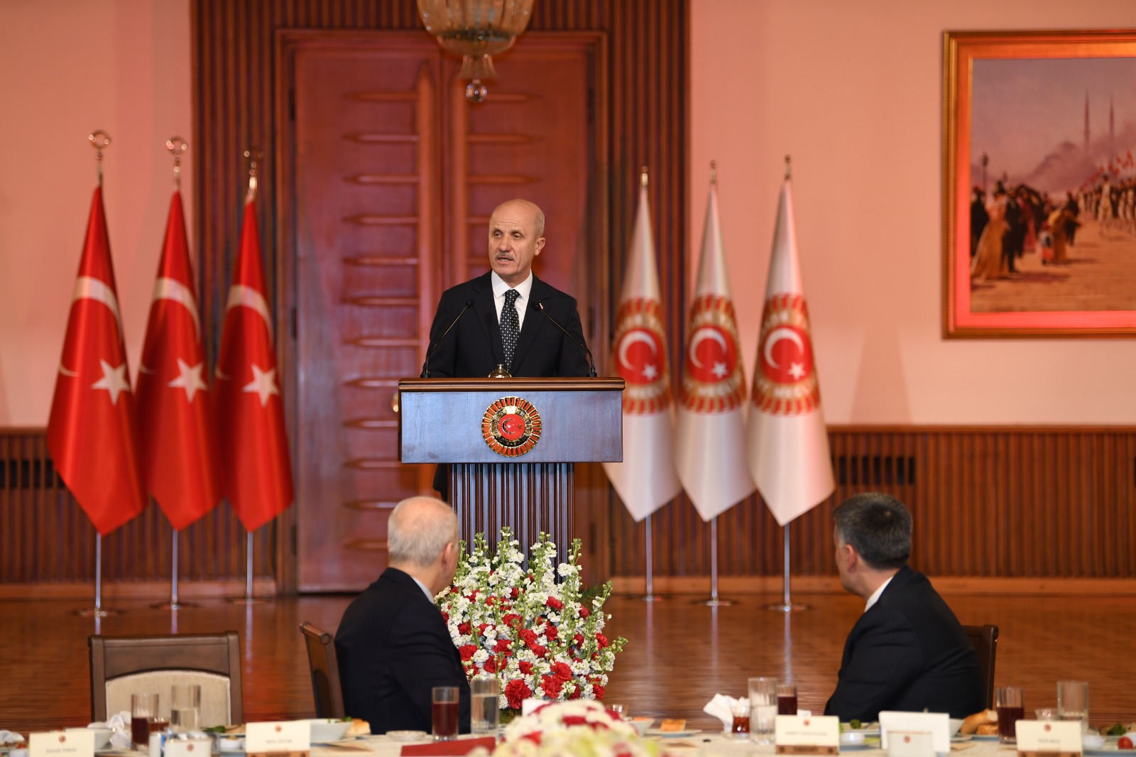 TBMM Başkanı Kurtulmuş, Rektörlerle İftar Programında Bir Araya Geldi 5