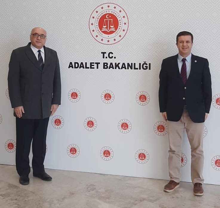 Hukuk fakültesi öğrencilerine yönelik "Ulusal Staj Programı" işbirliği protokolü imzalandı