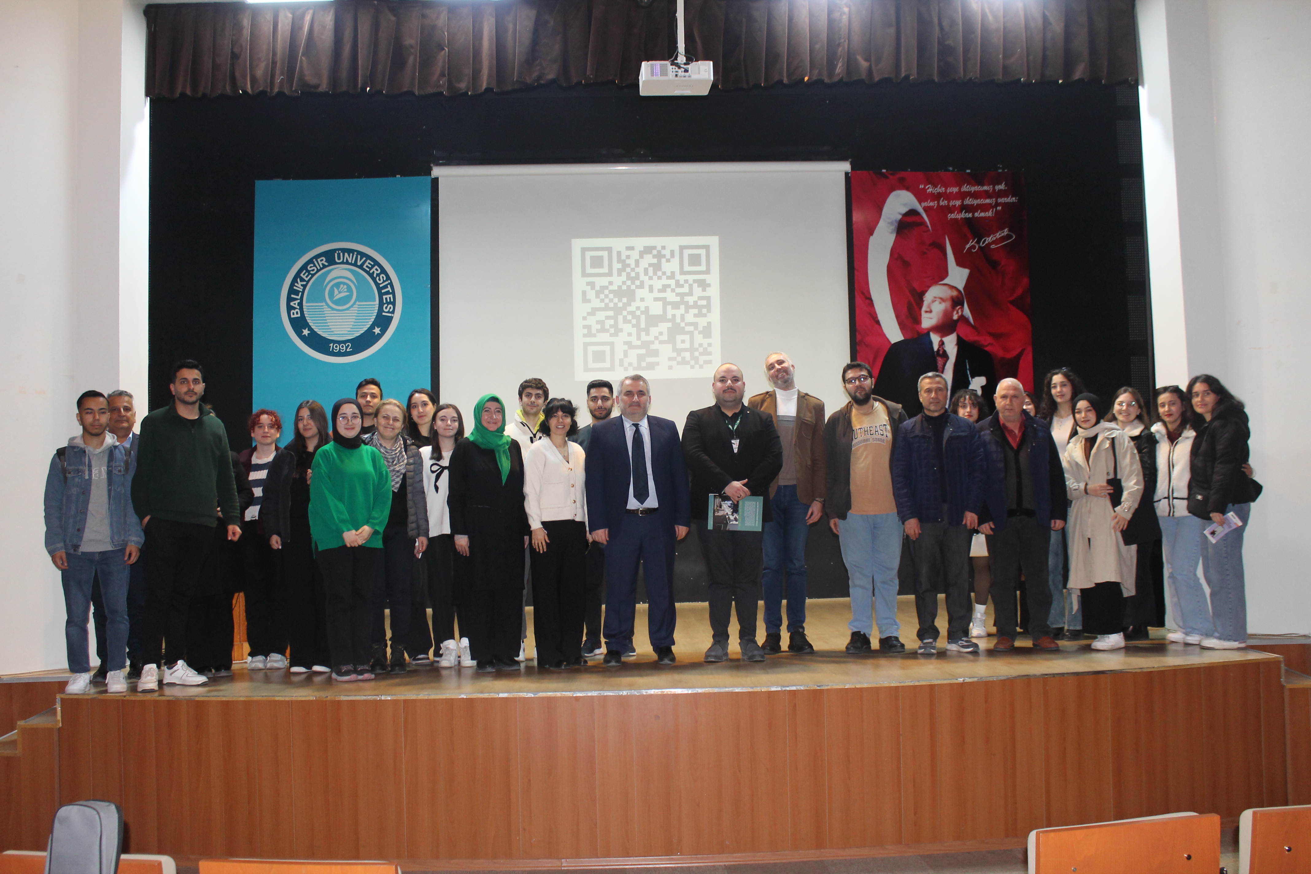 Balıkesir Üniversitesi Necatibey Eğitim Fakültesinde Yeşilay Haftası Etkinliği Gerçekleştirildi