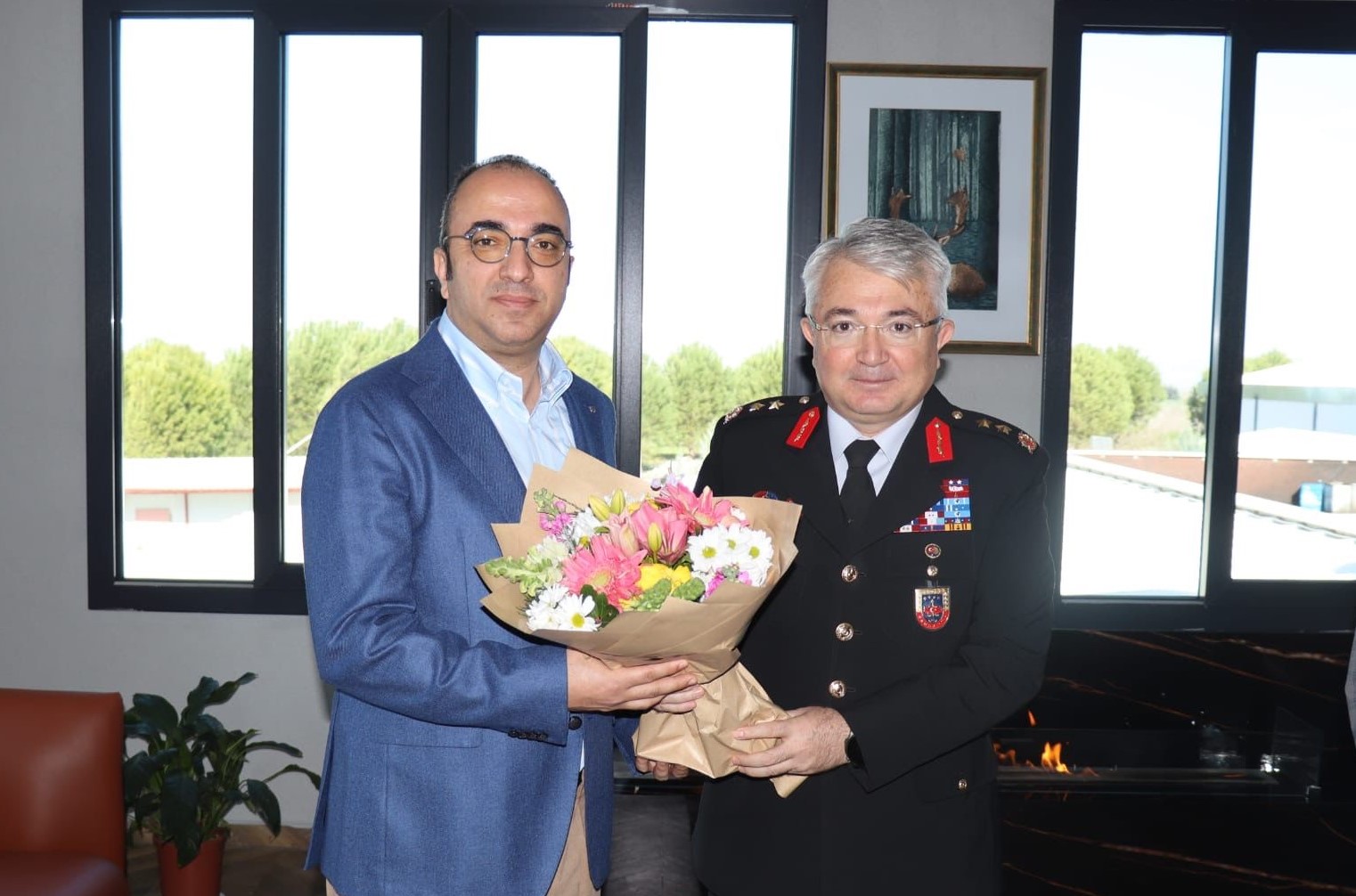 Tıp Bayramında BAÜN Hastanesine Özel Ziyaret: “Tümgeneral Nurettin Alkan ve BAÜN Rektörü Prof. Dr. Yücel Oğurlu, Üniversite Hastanesini Ziyaret Etti” 2