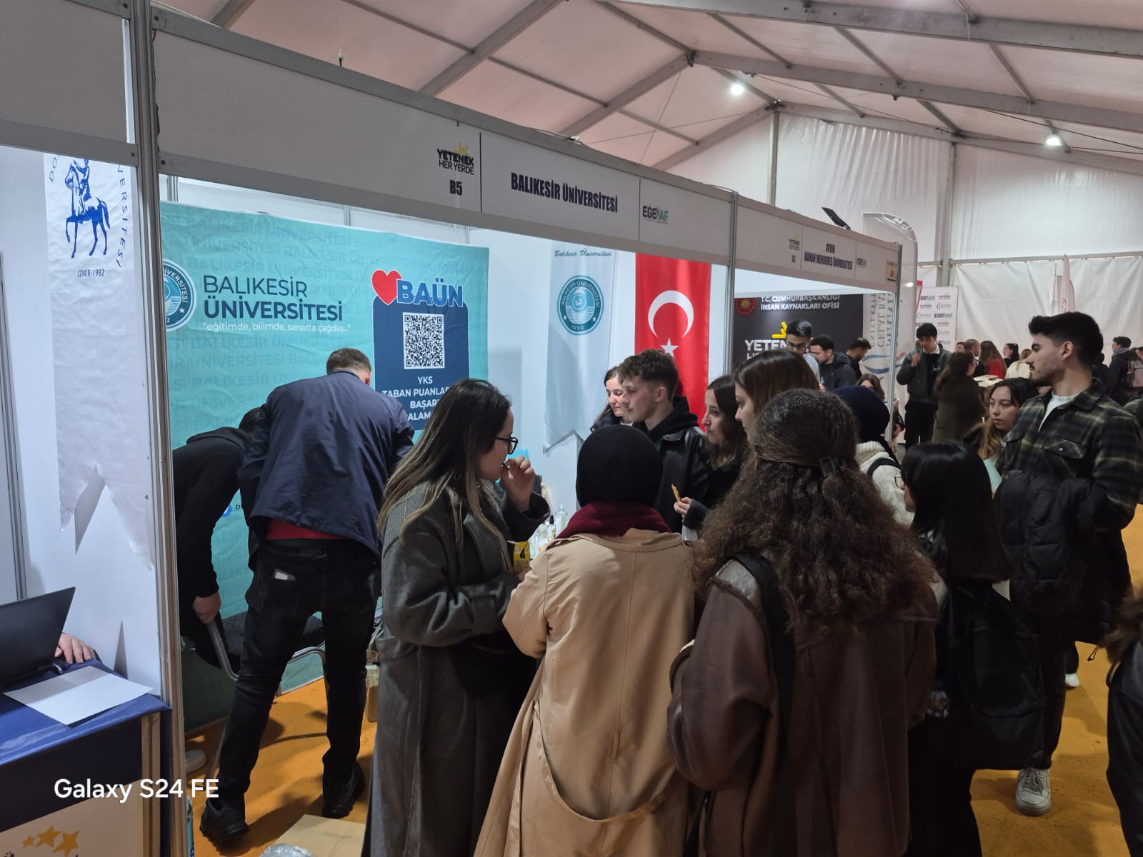 26-27 Şubat 2025 tarihlerinde Manisa Celal Bayar Üniversitesi Şehzadeler Yerleşkesinde düzenlenen EGEKAF'25 Fuarına Öğrenci İşleri Daire Başkanlığı olarak katılım sağladık. 1