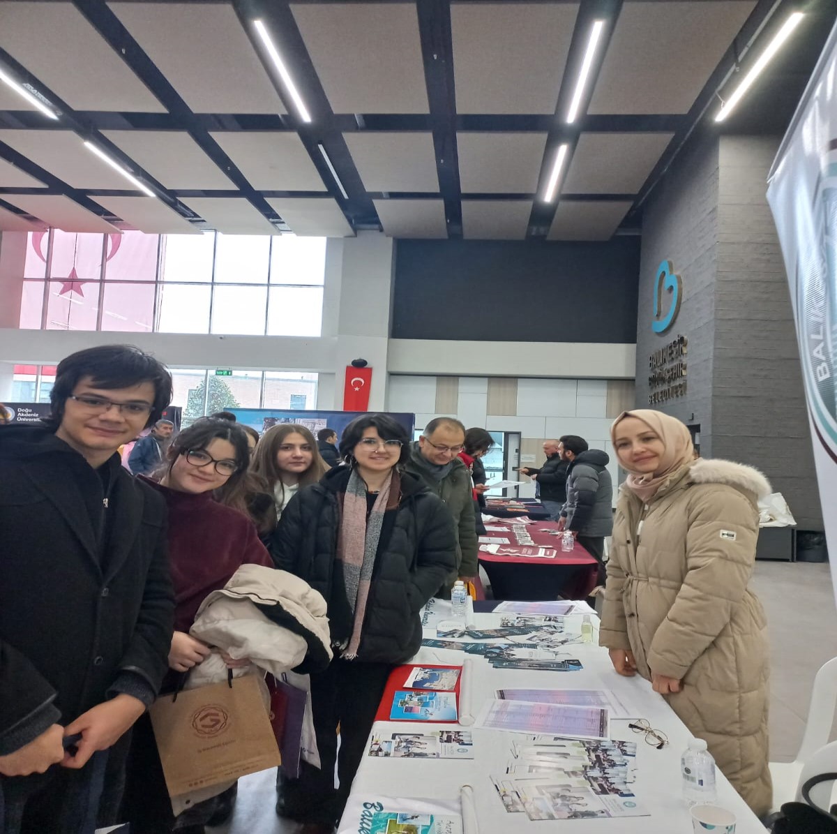 UNİLOOK tarafından 25 Şubat 2025 tarihinde Balıkesir AVLU Kongre ve Kültür Merkezinde Tanıtım&Tercih Günleri gerçekleştirildi. 2