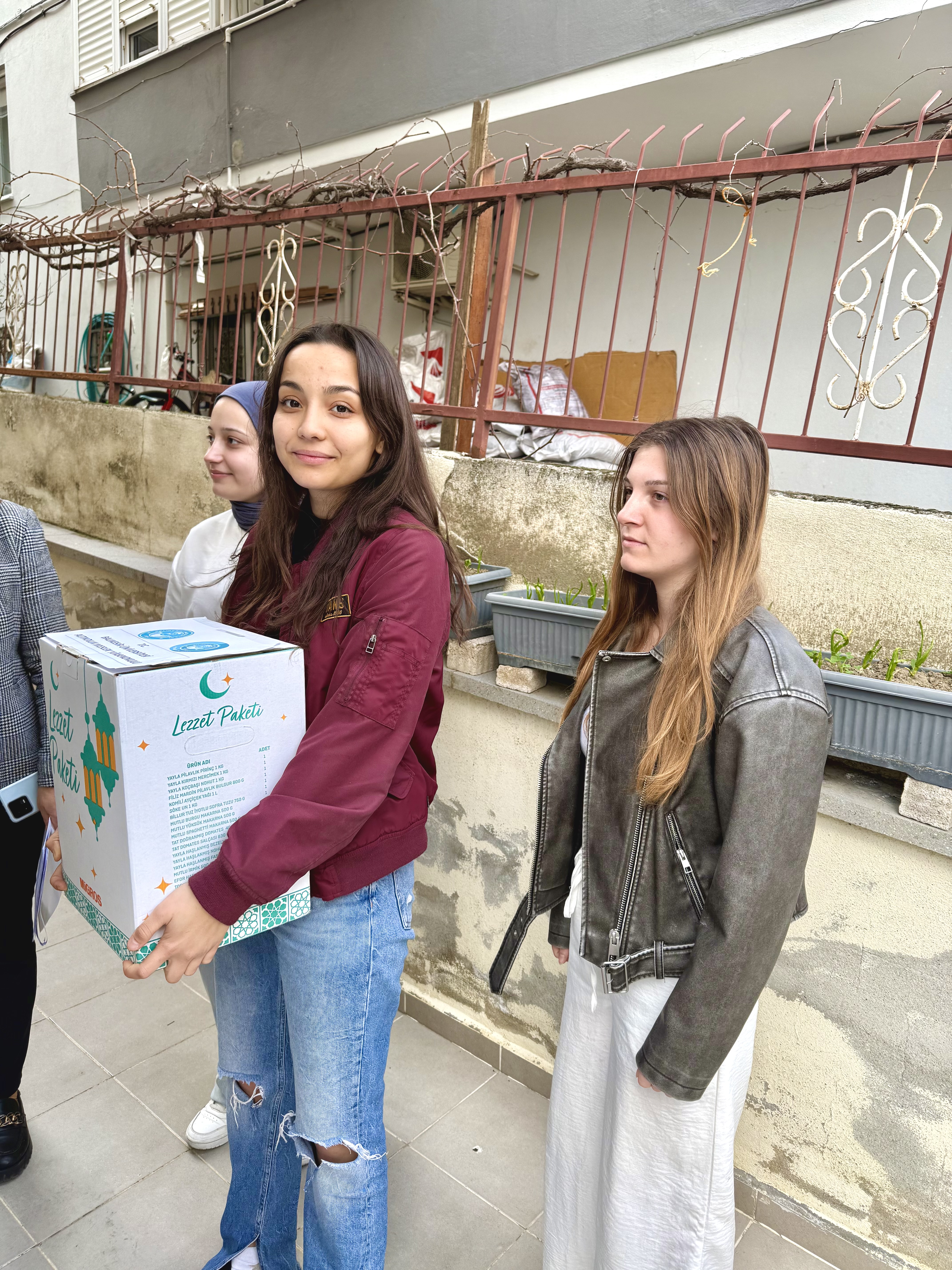 Altınoluk Meslek Yüksekokulu Öğrencilerinden Anlamlı Sosyal Sorumluluk Projesi 5