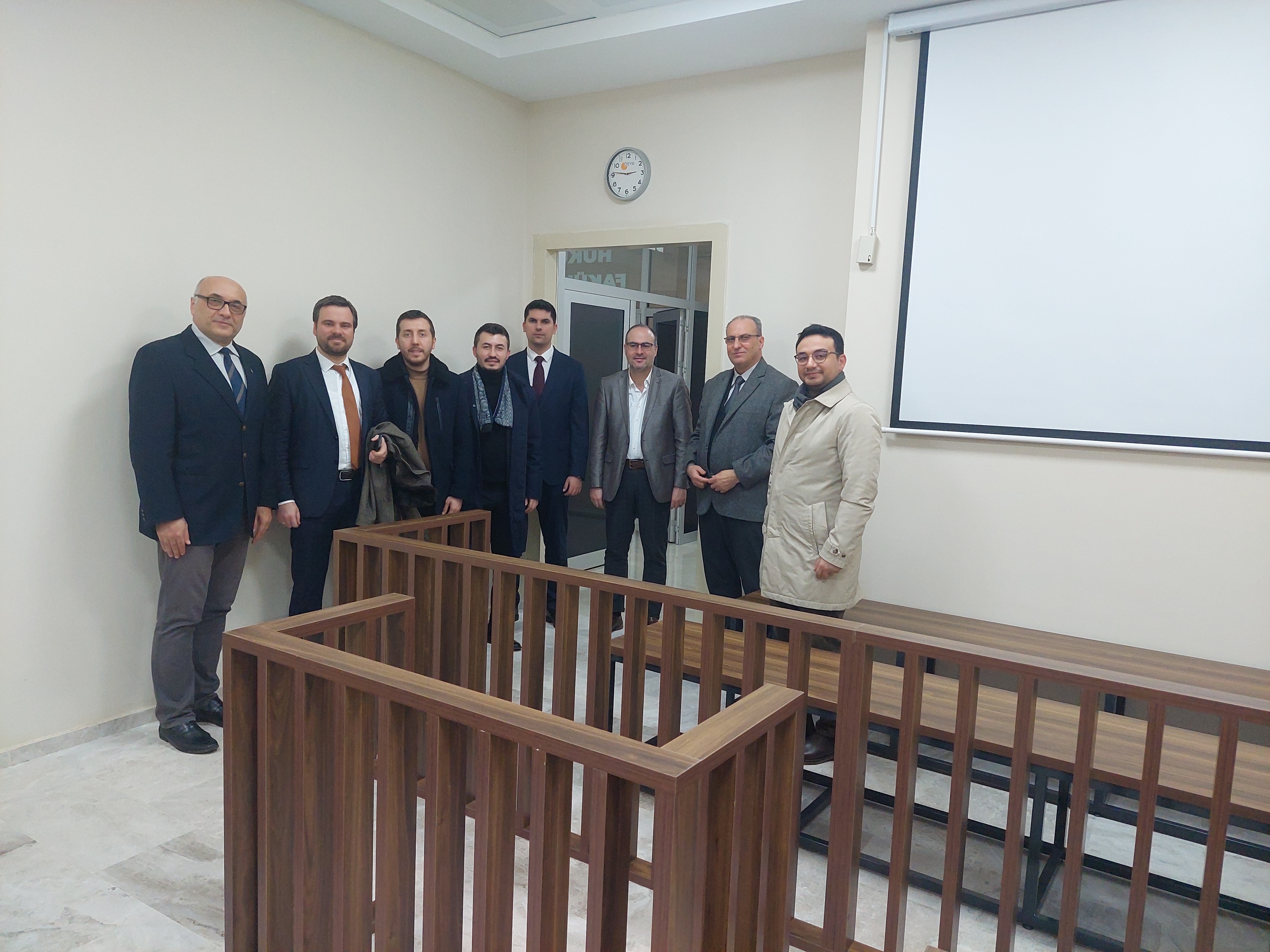 Genç MÜSİAD'dan Dekan V. Prof. Dr. Mustafa Yasan'a Hayırlı Olsun Ziyareti. 4