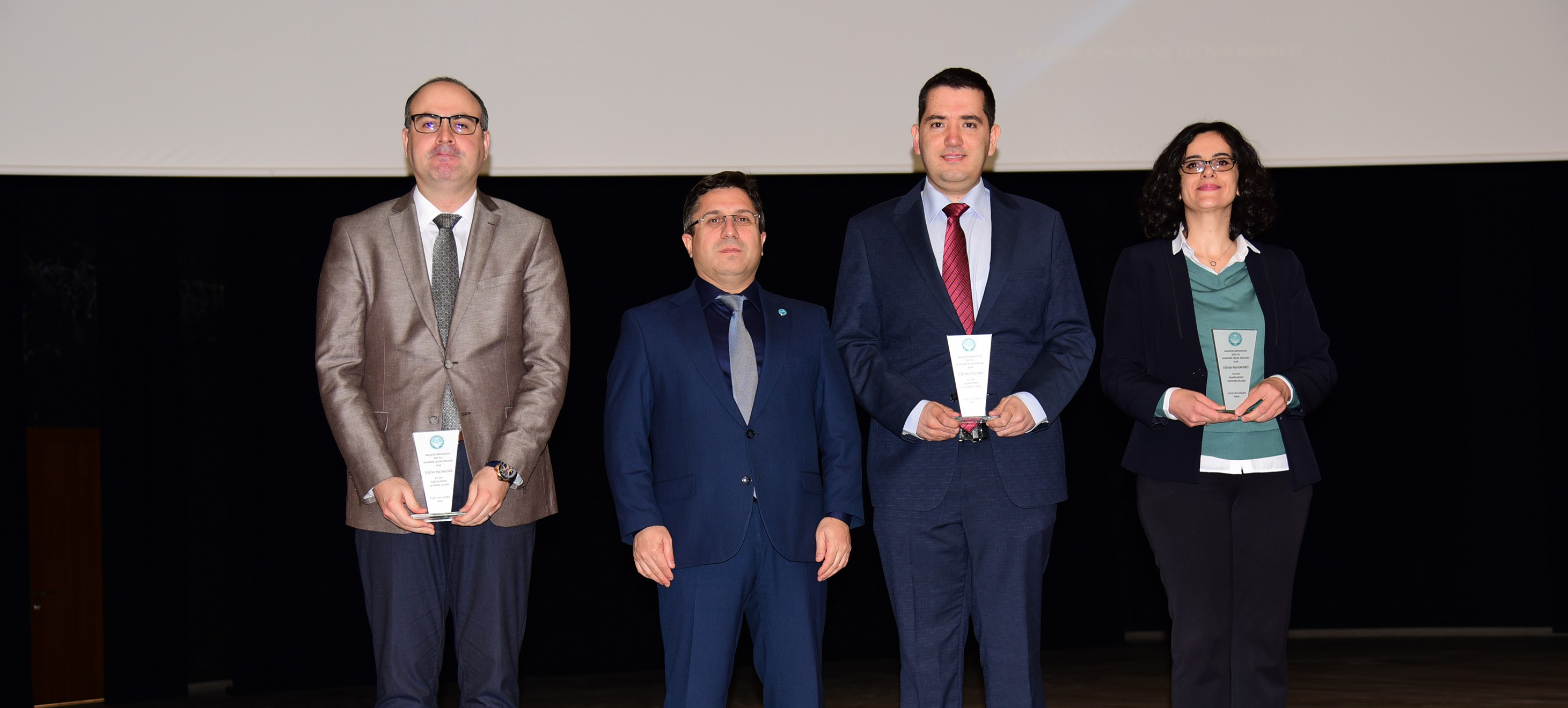 Balıkesir Üniversitesinde, Teşekkür Belgesi ve Akademik Teşvik Ödül Takdim Programı Gerçekleştirildi