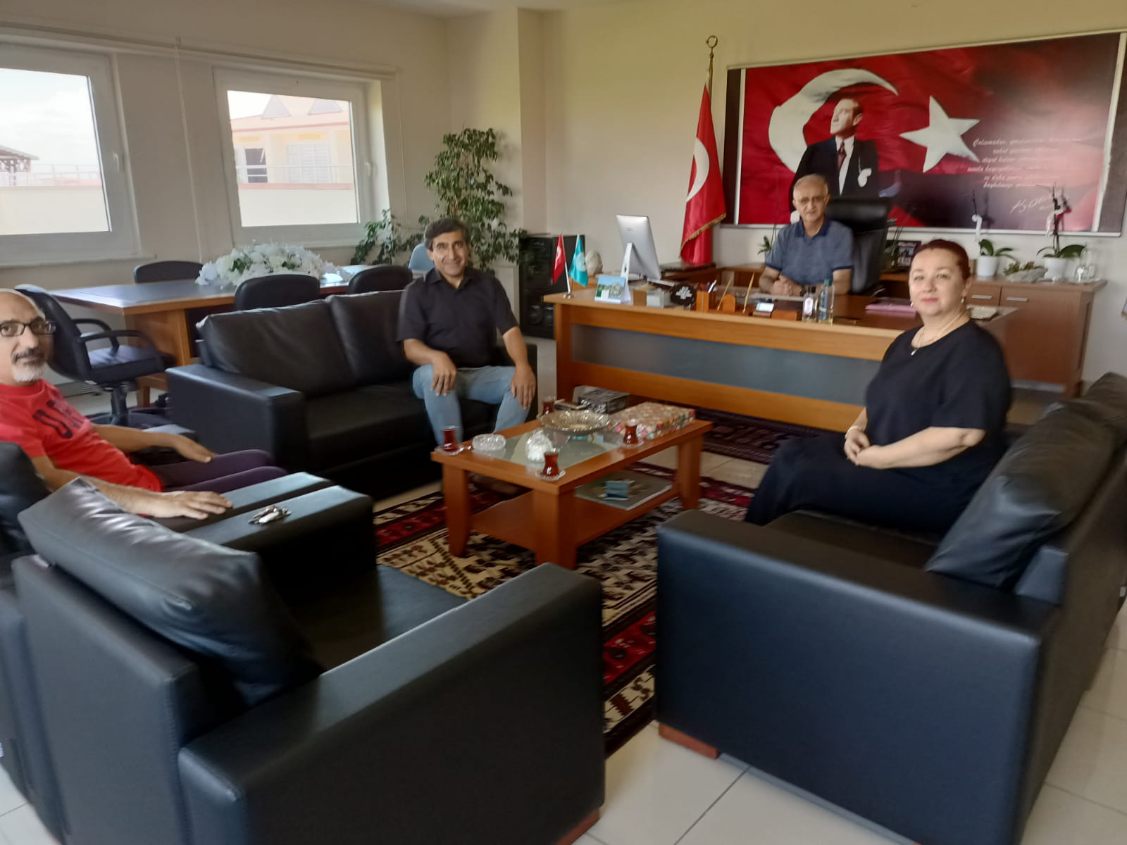 Dekanımız Prof.Dr.Şeniz ANBARLI BOZATAY'dan Mühendislik Fakültesi Dekanı Prof.Dr.Zafer ASLAN'a iade-i ziyaret