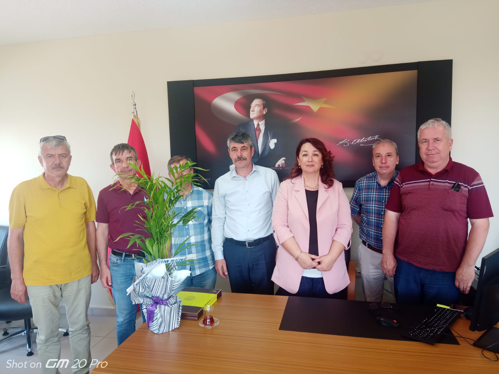 Dekanımıza Türk Eğitim Sen heyetinden hayırlı olsun ziyareti