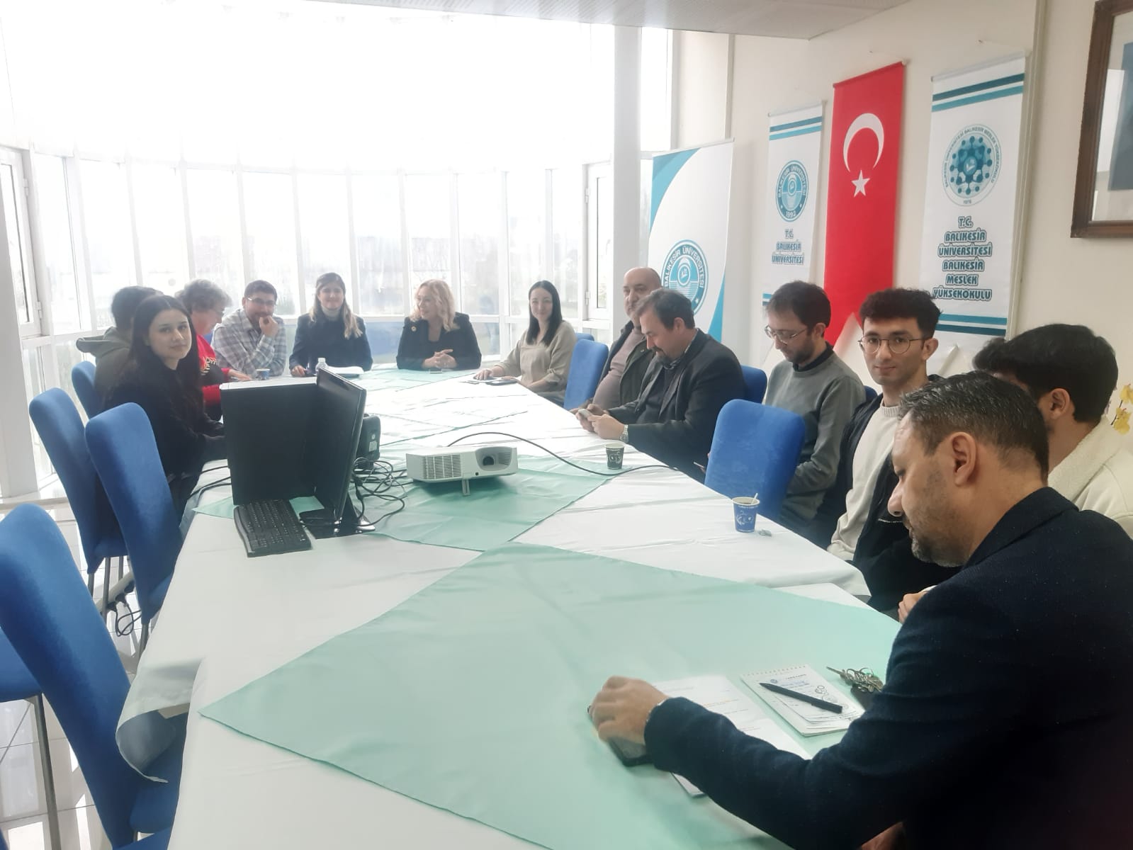 Balıkesir Meslek Yüksek Okulunda MEDEK Akreditasyon Komisyon Toplantısı yapıldı