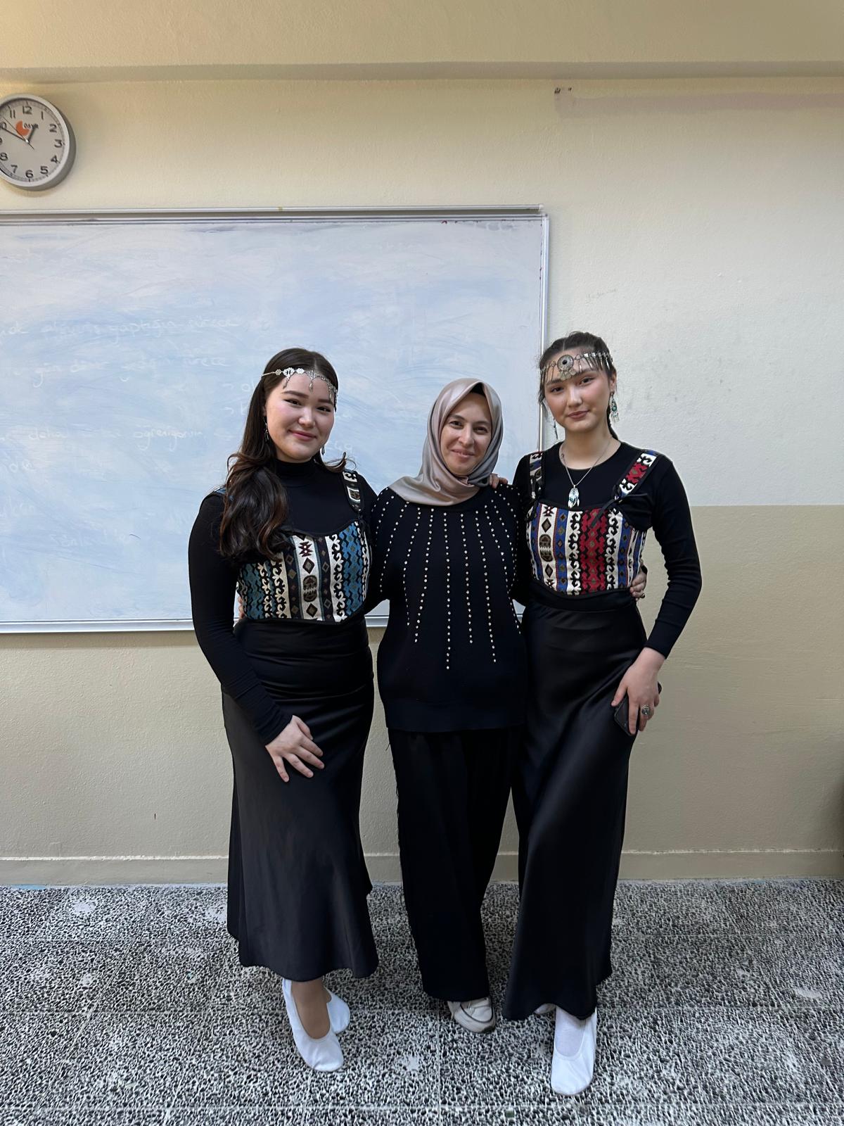 BAÜN TÖMER'de NEVRUZ KUTLANDI 8