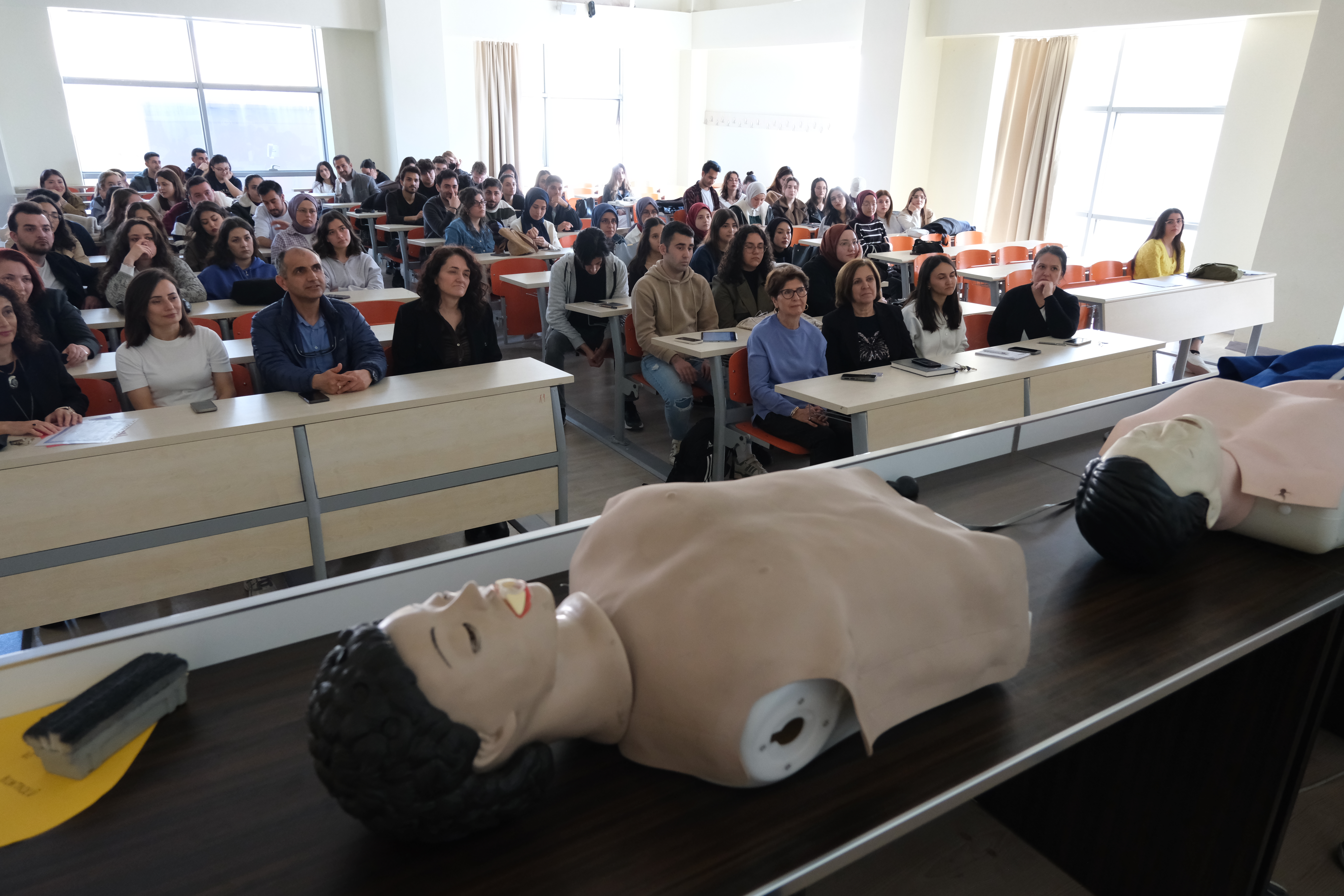 BAÜN Sağlık Bilimleri Fakültesi Öğrencilerine, Temel Yaşam Desteği Eğitimi 5