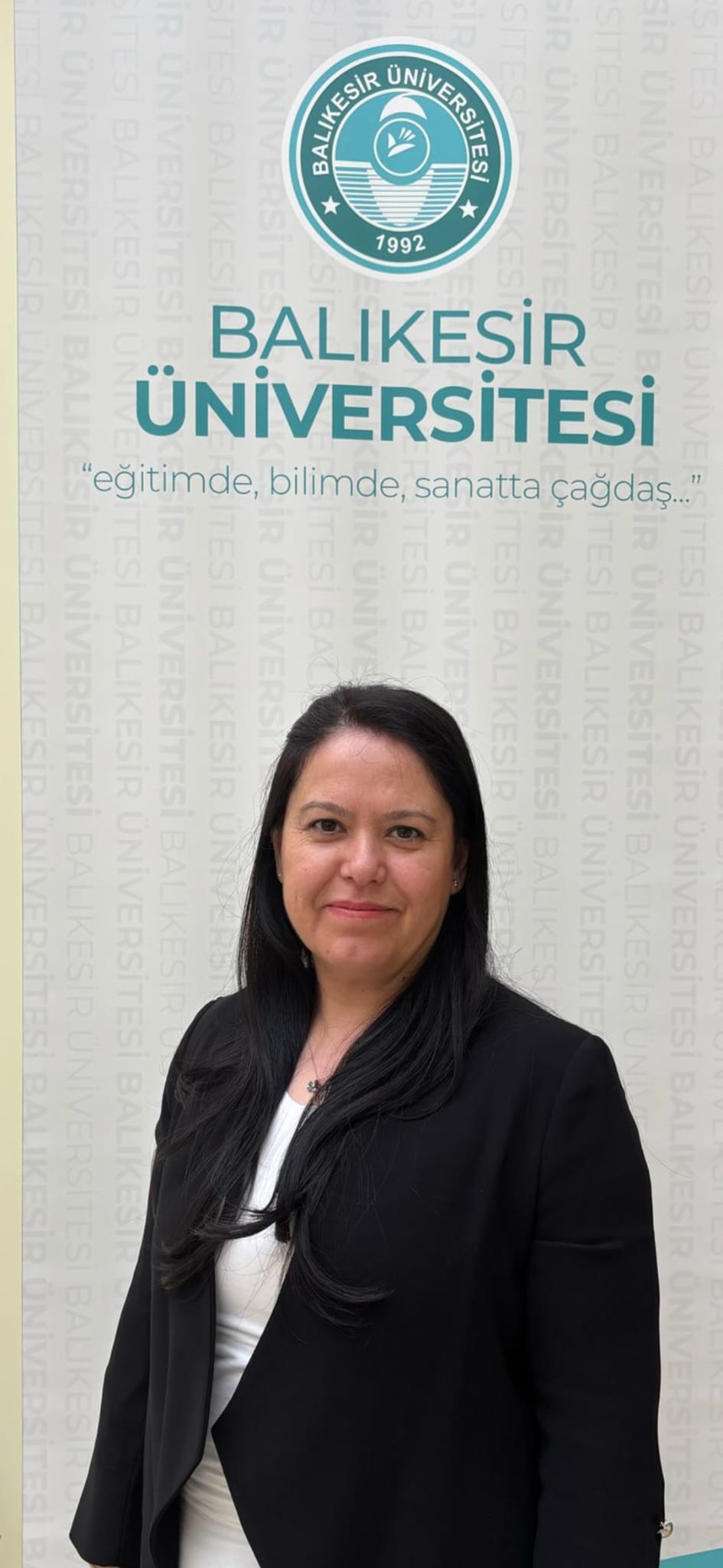 Dr. Öğr. Üyesi Öznur YAŞAR