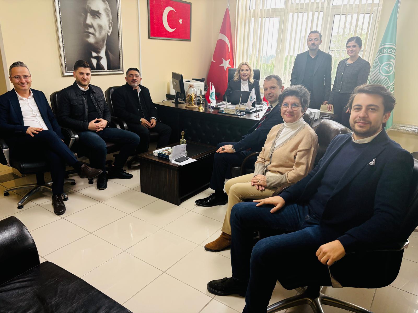 Balıkesir Üniversitesi (BAÜN) Balıkesir Meslek Yüksekokulu Danışma Kurulu Toplantısı özel sektör ve kamu temsilcilerinin katılımıyla gerçekleştirildi 3