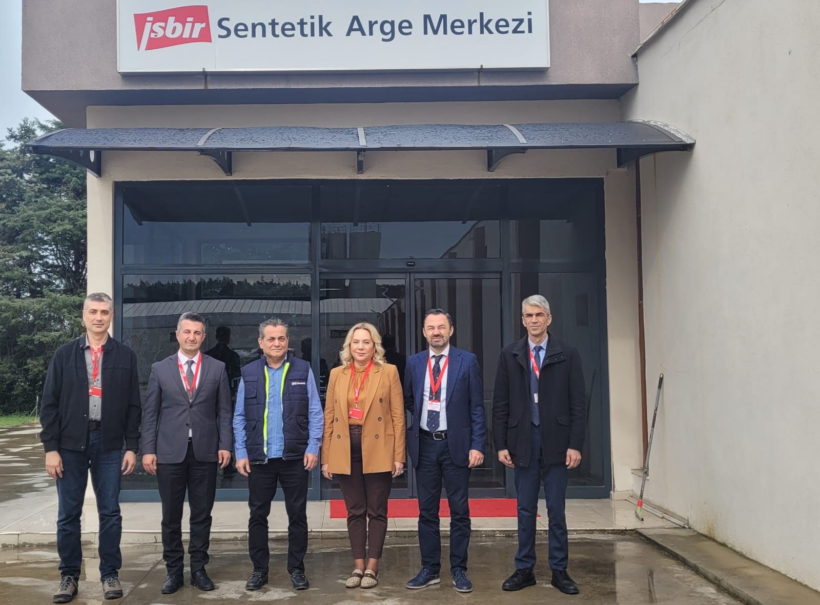  İşbir Sentetik Dokuma Sanayi A.Ş. ile  Üniversite-Sanayi İşbirliği konulu toplantı gerçekleştirildi. 3