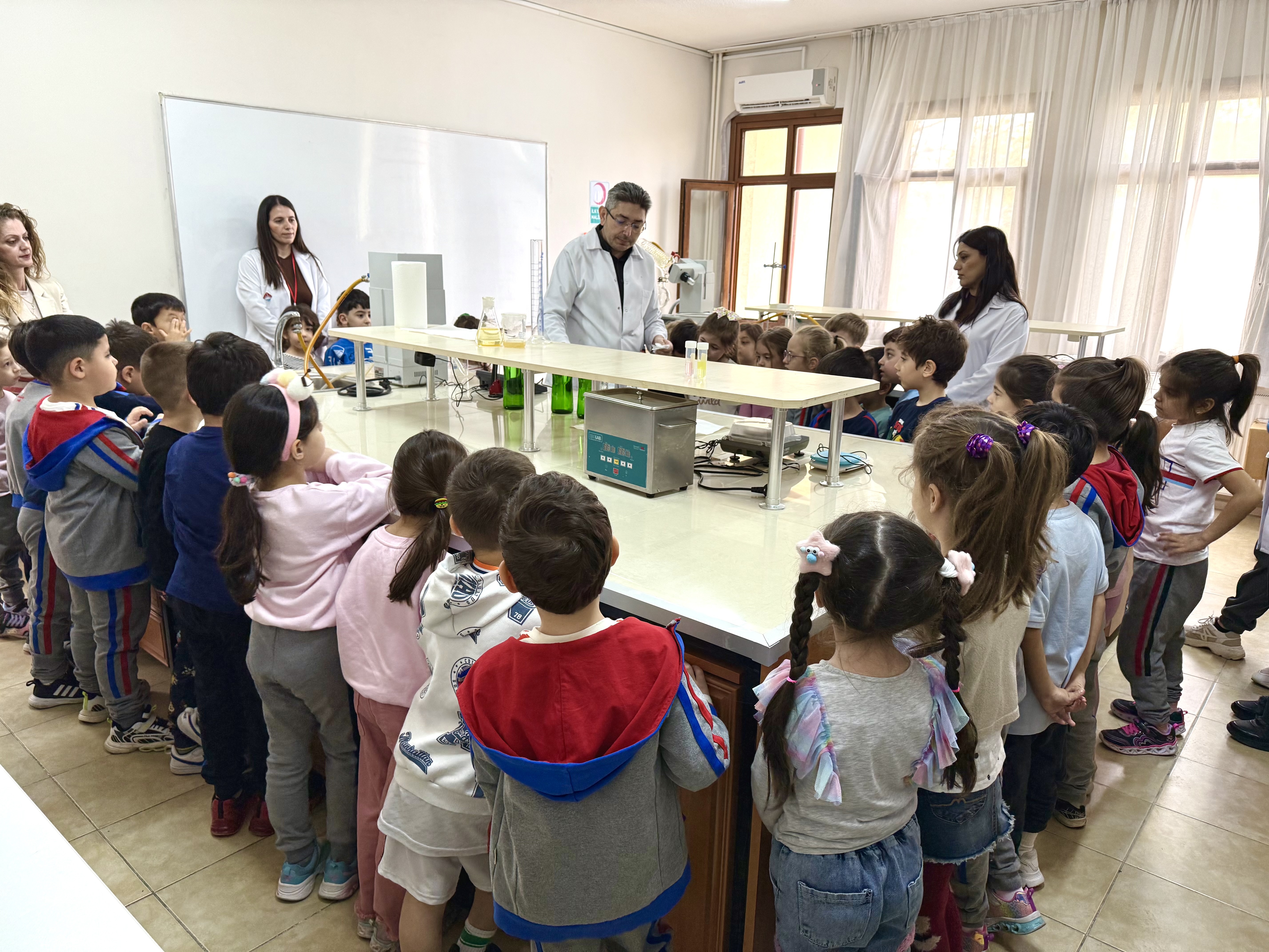 Minik Zihinler Bilimle Buluştu: Anaokulu Öğrencilerinden Altınoluk MYO'ya Ziyaret 5