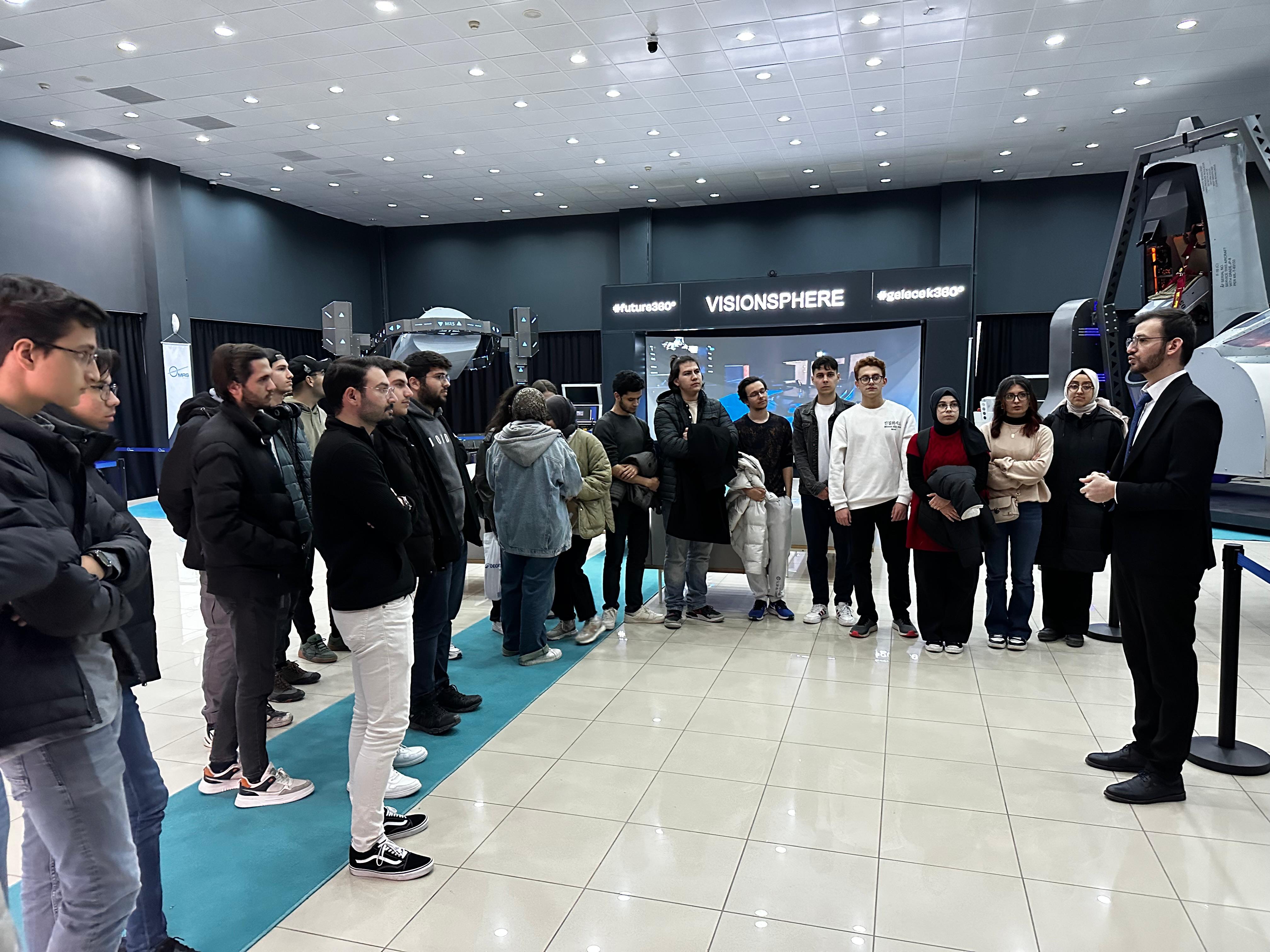 Bilgisayar Mühendisliği Öğrencilerinden MRS Havacılık Simülasyon Merkezine Ziyaret 2