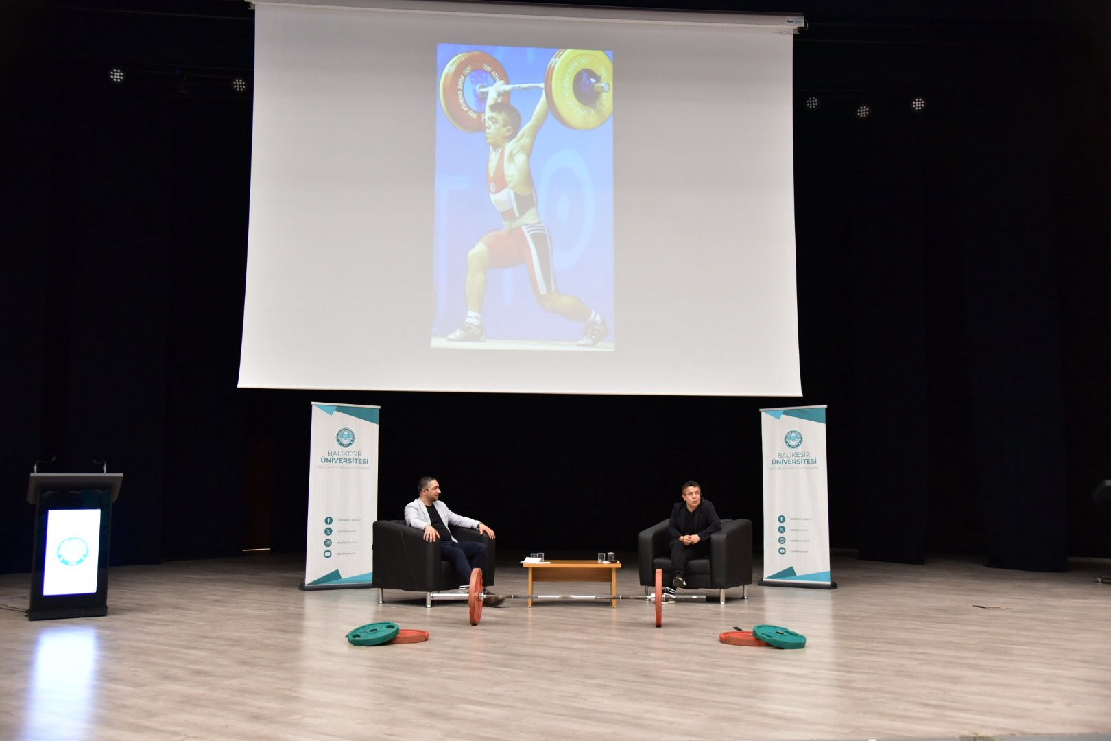 Halterin Dinamosu Halil Mutlu, Balıkesir Üniversitesinde Genç Sporculara İlham Verdi 3