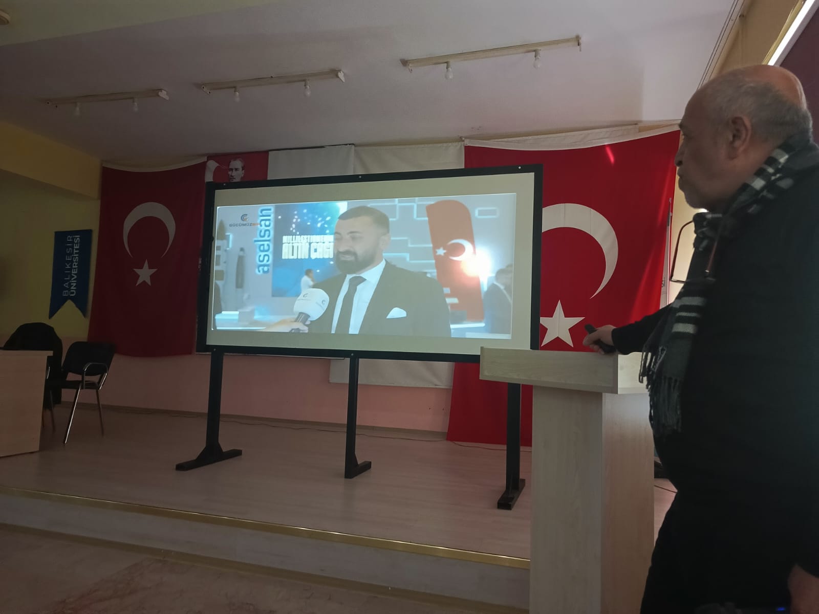 EDREMİT MESLEK YÜKSEKOKULUNDA KARİYER VE KİŞİSEL GELİŞİM SEMİNERİ 5