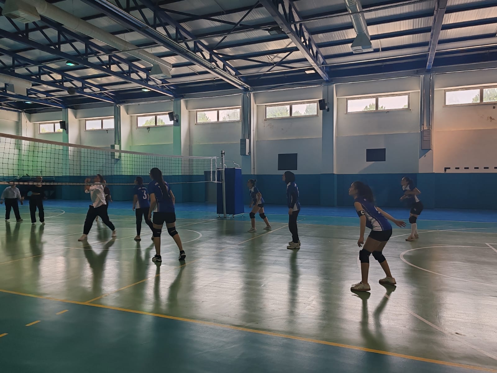 Hukuk Fakültesi Bayan Voleybol Takımından Güzel Bir Başlangıç 1