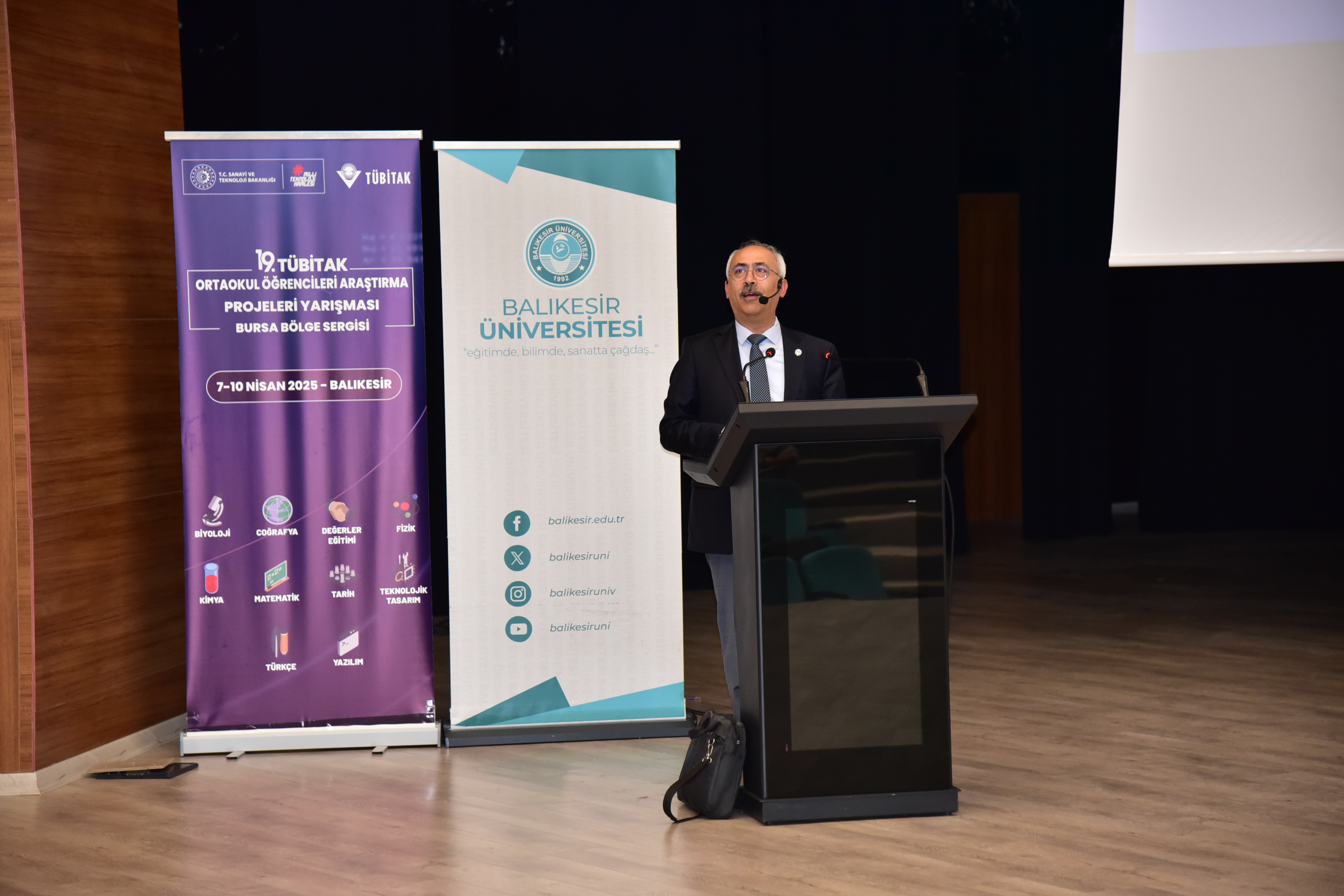 BAÜN’de Ortaokullu Gençlere İlham Veren Bilim Söyleşisi 5