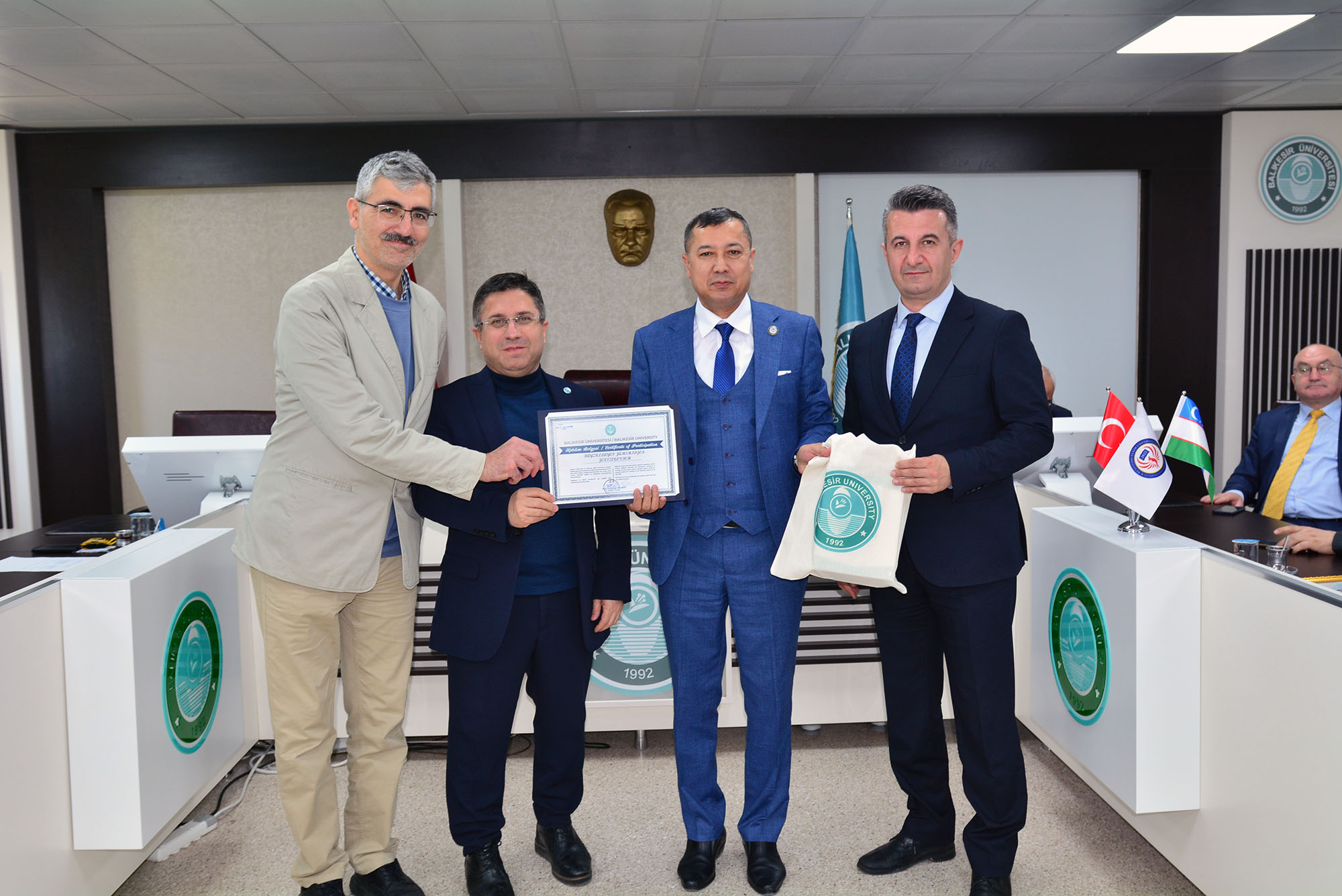 BAÜN’de Akademik Programa Katılan Özbekistanlı Akademisyenlere Sertifikaları Takdim Edildi 7