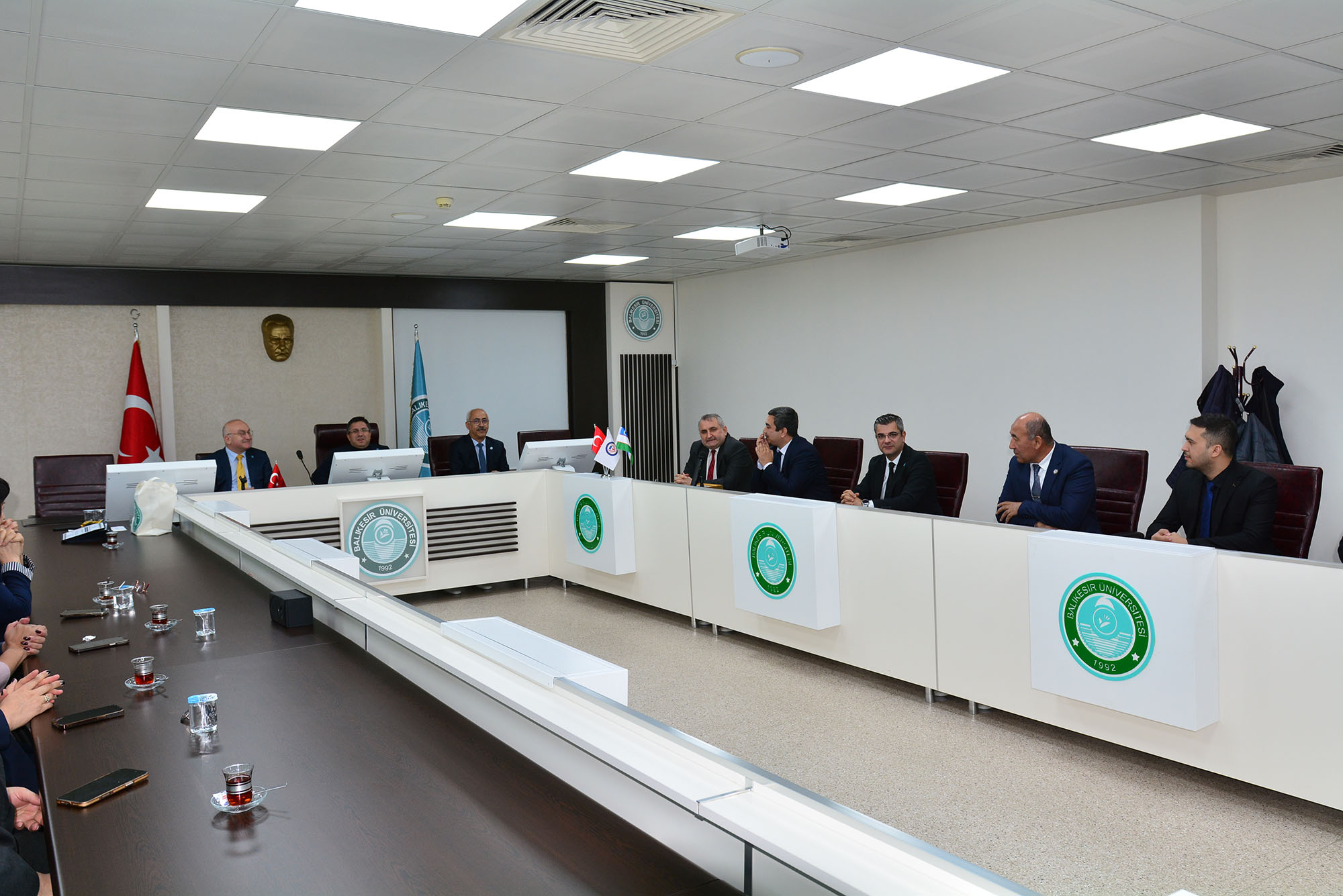 BAÜN’de Akademik Programa Katılan Özbekistanlı Akademisyenlere Sertifikaları Takdim Edildi 2