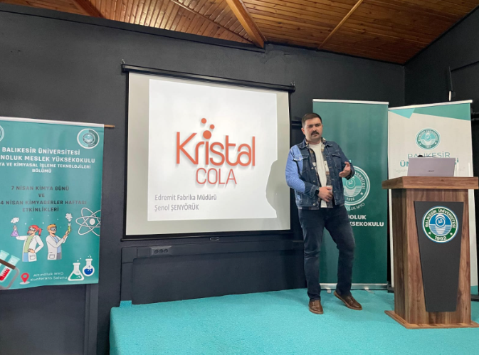 Kimya Haftası 3. Gün Etkinliği "İçeçek Teknolojisi: Kristal Kola ve Meşrubat" 4