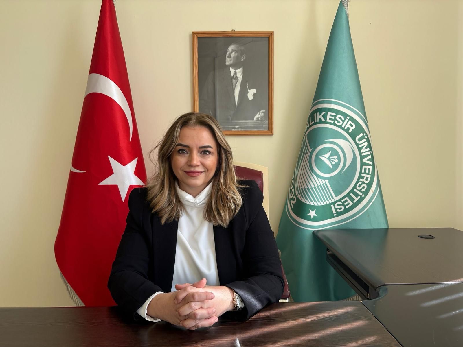 Öğr.Gör.  Fethiye Burcu AYDEMİR