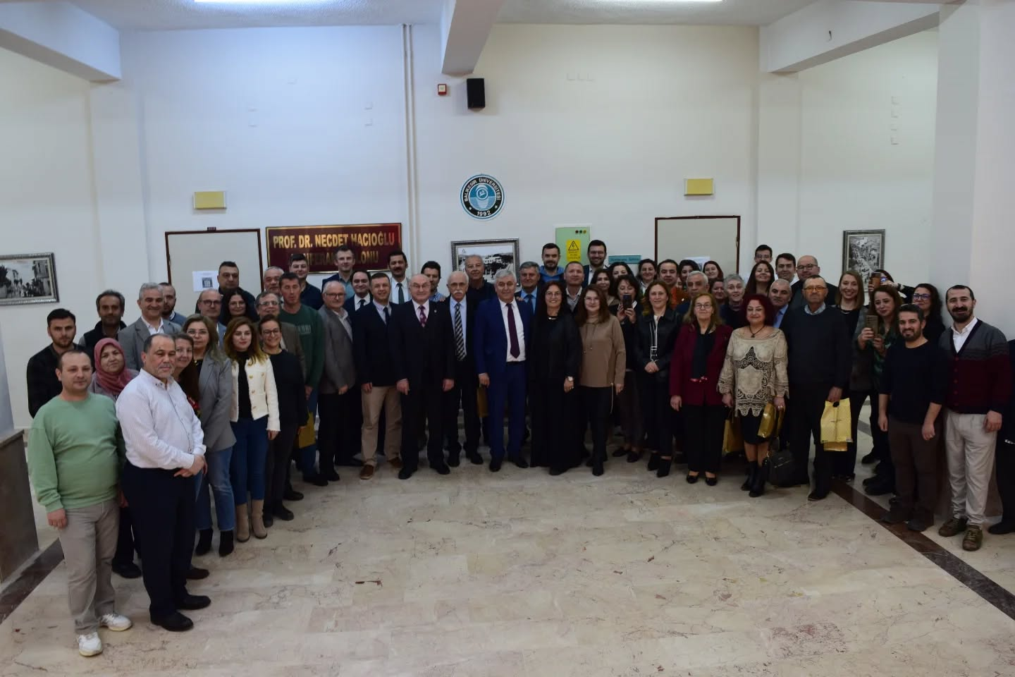 2024-2025 Eğitim Öğretim Yılı Bahar Dönemi Akademik Kurulu ve Emekli Personelimize Teşekkür Töreni Gerçekleştirildi