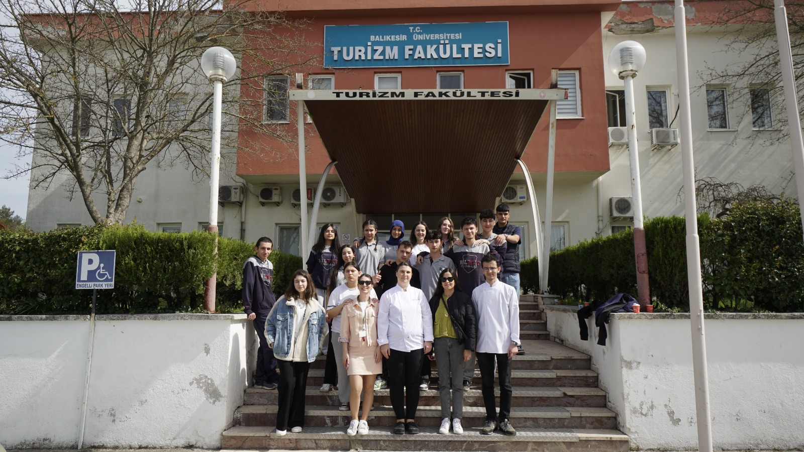 Balıkesir BİLNET Koleji Öğrencileri Fakülte Ziyareti - Mutfak Atölyesi Çalışması