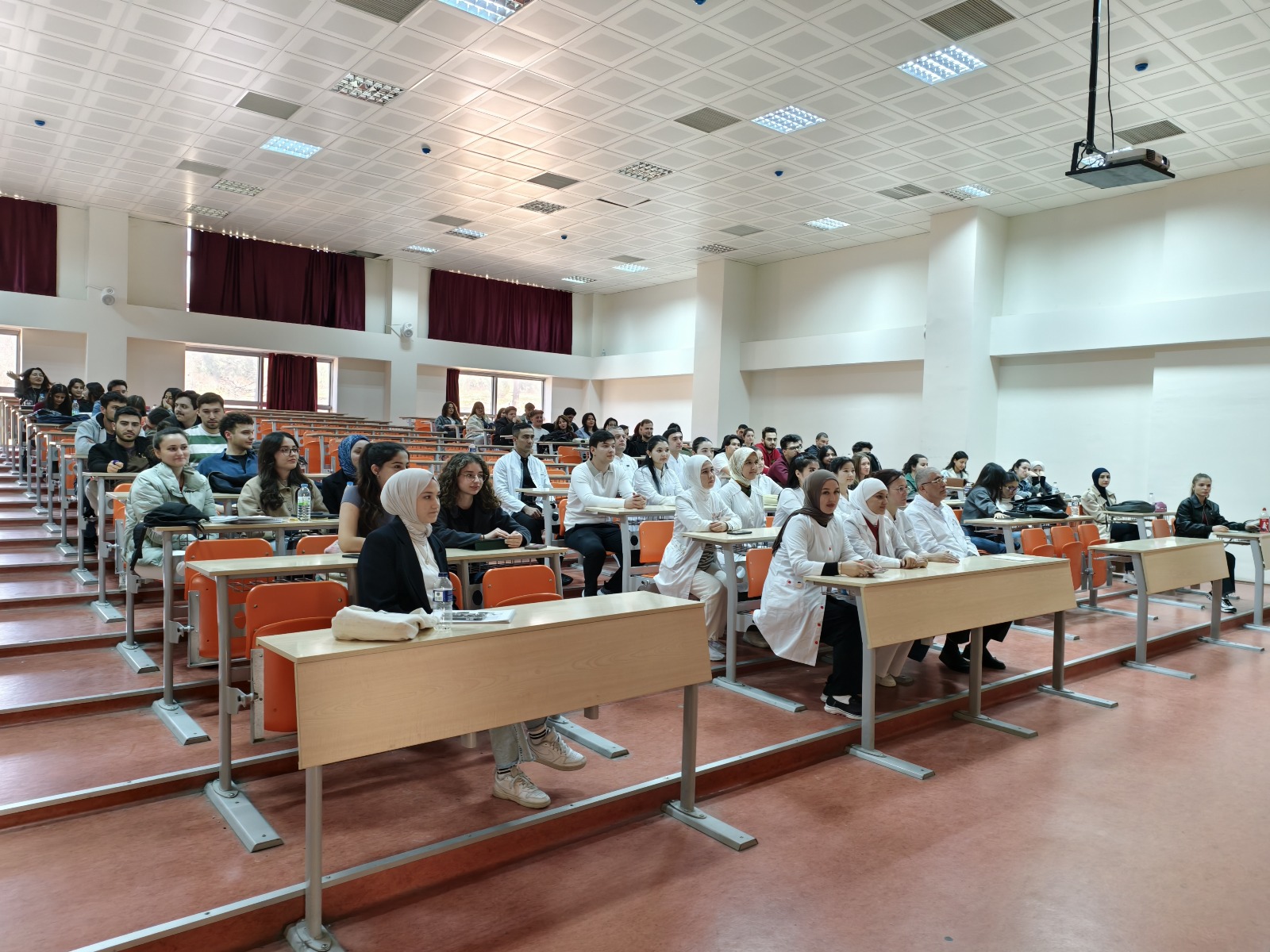 Özbekistan Eczacılık Eğitim ve Araştırma Enstitüsünden Fakültemize Akademik Ziyaret 3